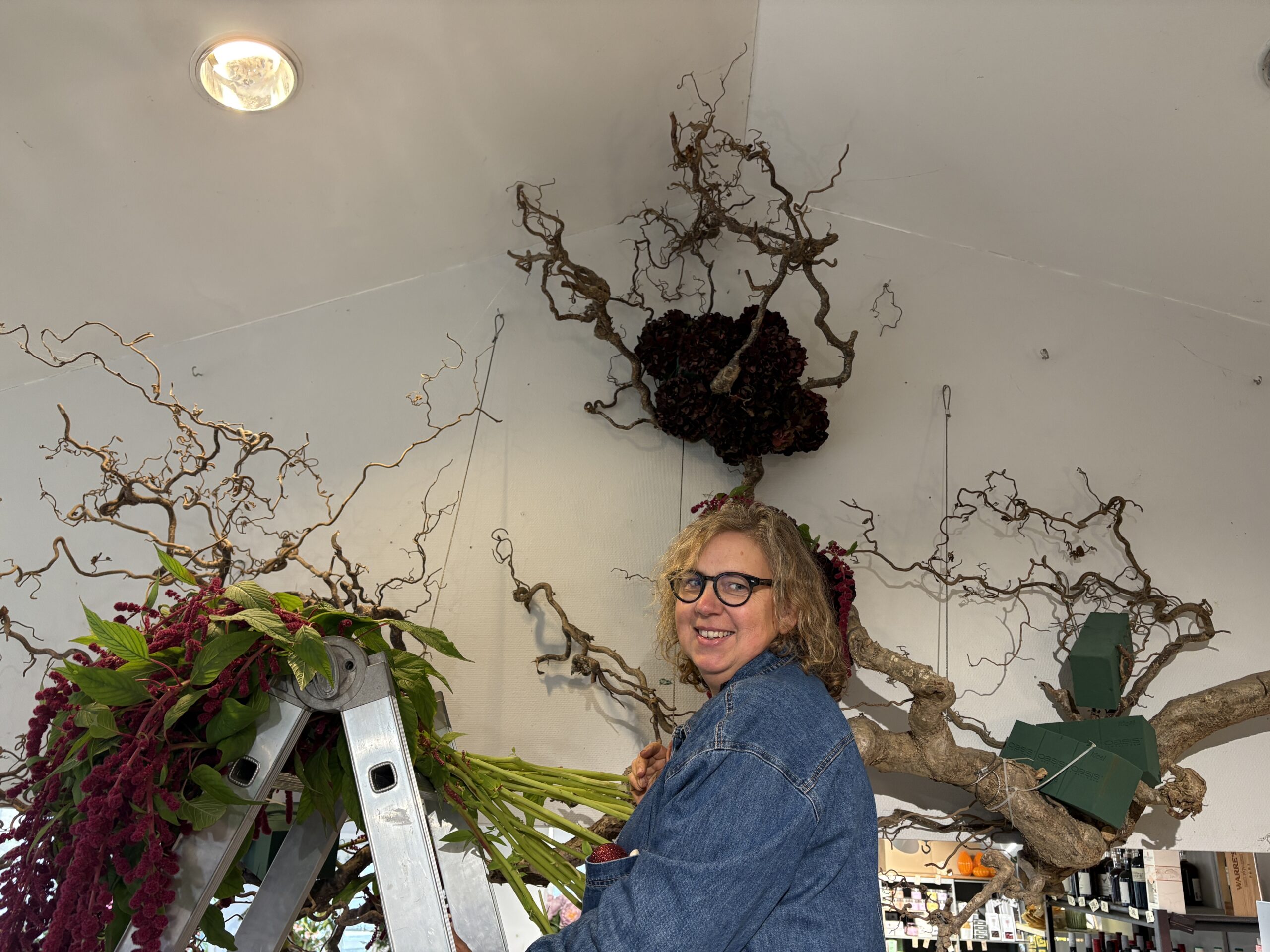 Julestue med duft af gran og æblekage hos Gardenia Blomster i Erritsø