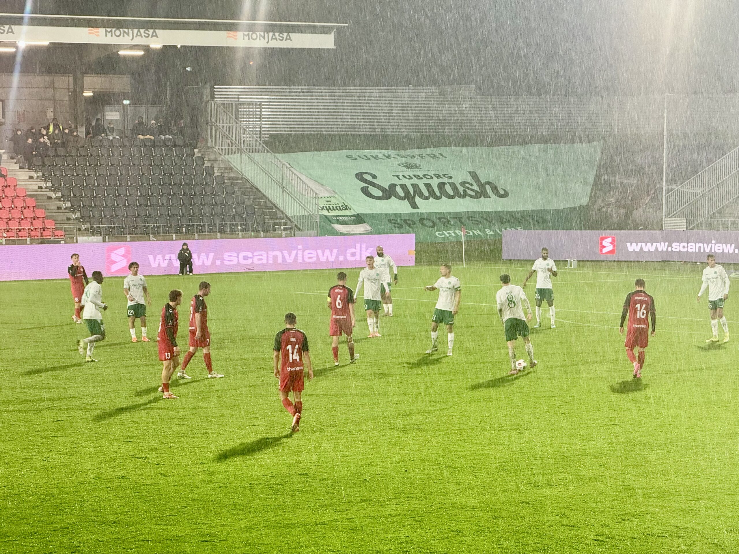 Pokaldrama i regnvejr: FC Fredericia kæmpede bravt, men Viborg trak det længste strå