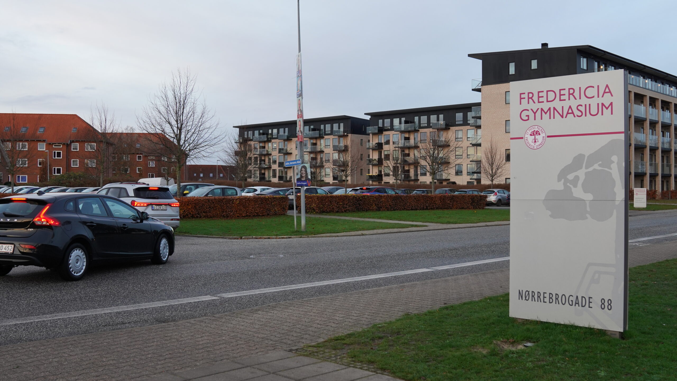 Flere fandt vej til orienteringsaften på Fredericia Gymnasium: »Det giver grund til forsigtig optimisme« Flere fandt vej til orienteringsaften på Fredericia Gymnasium: »Det giver grund til forsigtig optimisme«