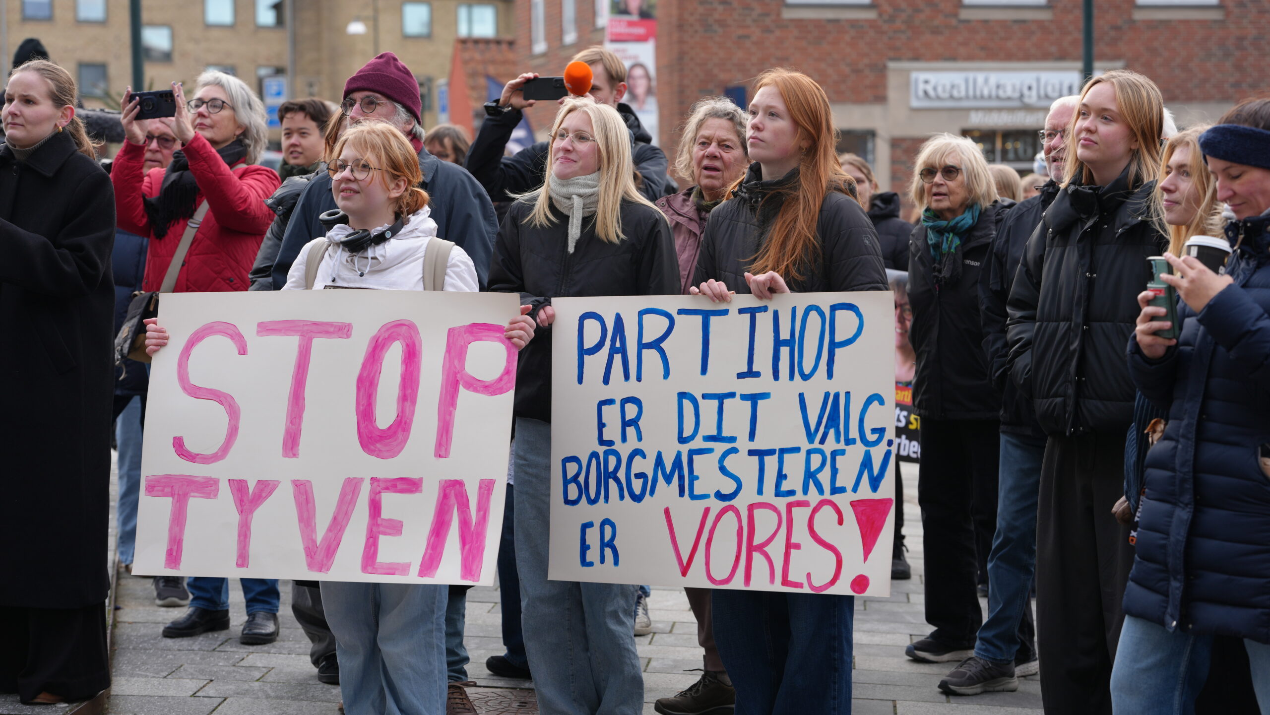 Protest i Middelfart: »Tillid tager år at opbygge – og sekunder at miste«