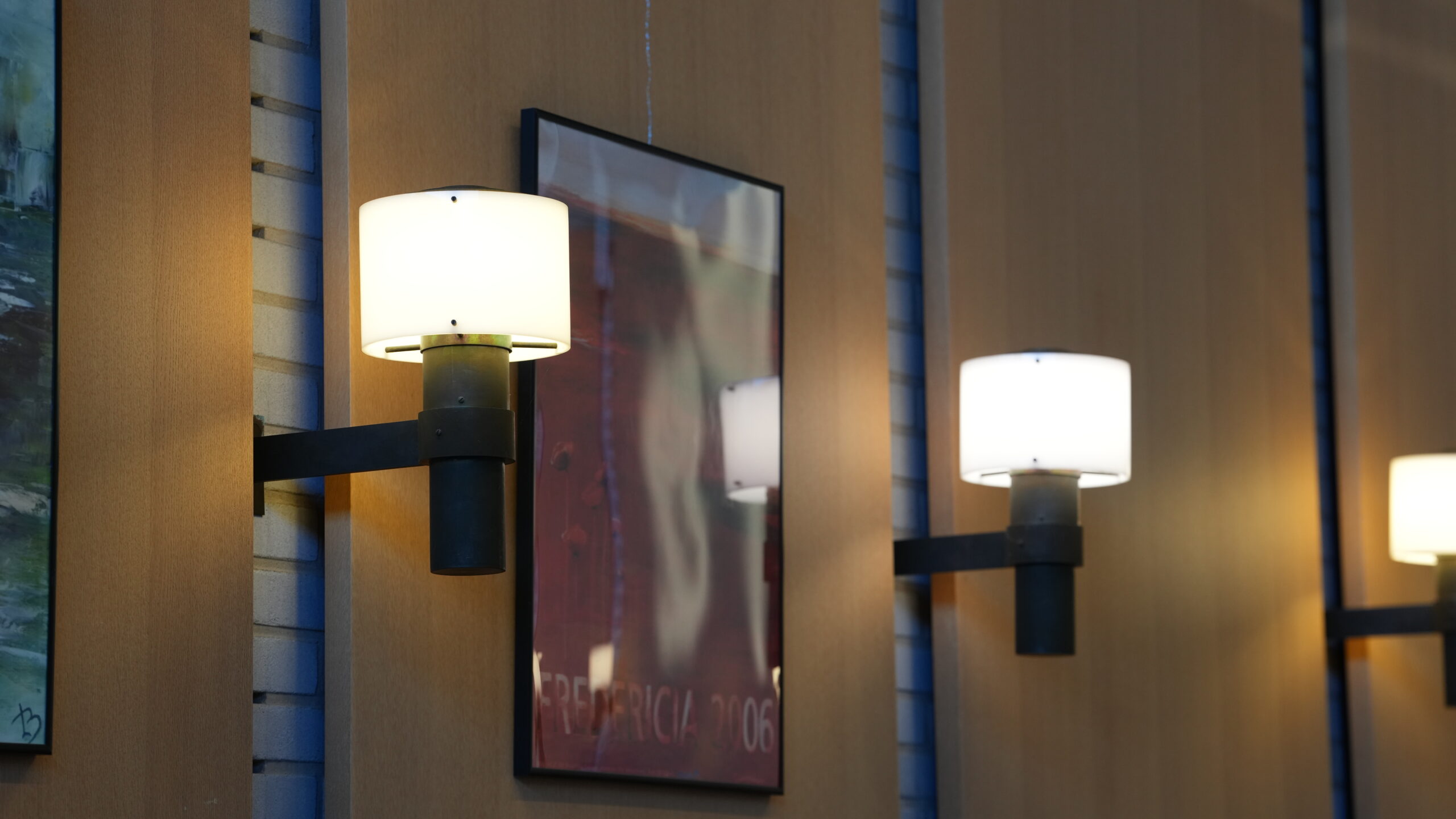 Leder: Lovprisning af embedsfolk må være fortid