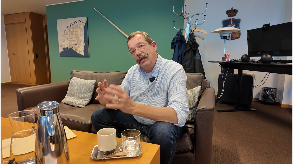 Christian Bro under Tv-interview d. 4. november 2025