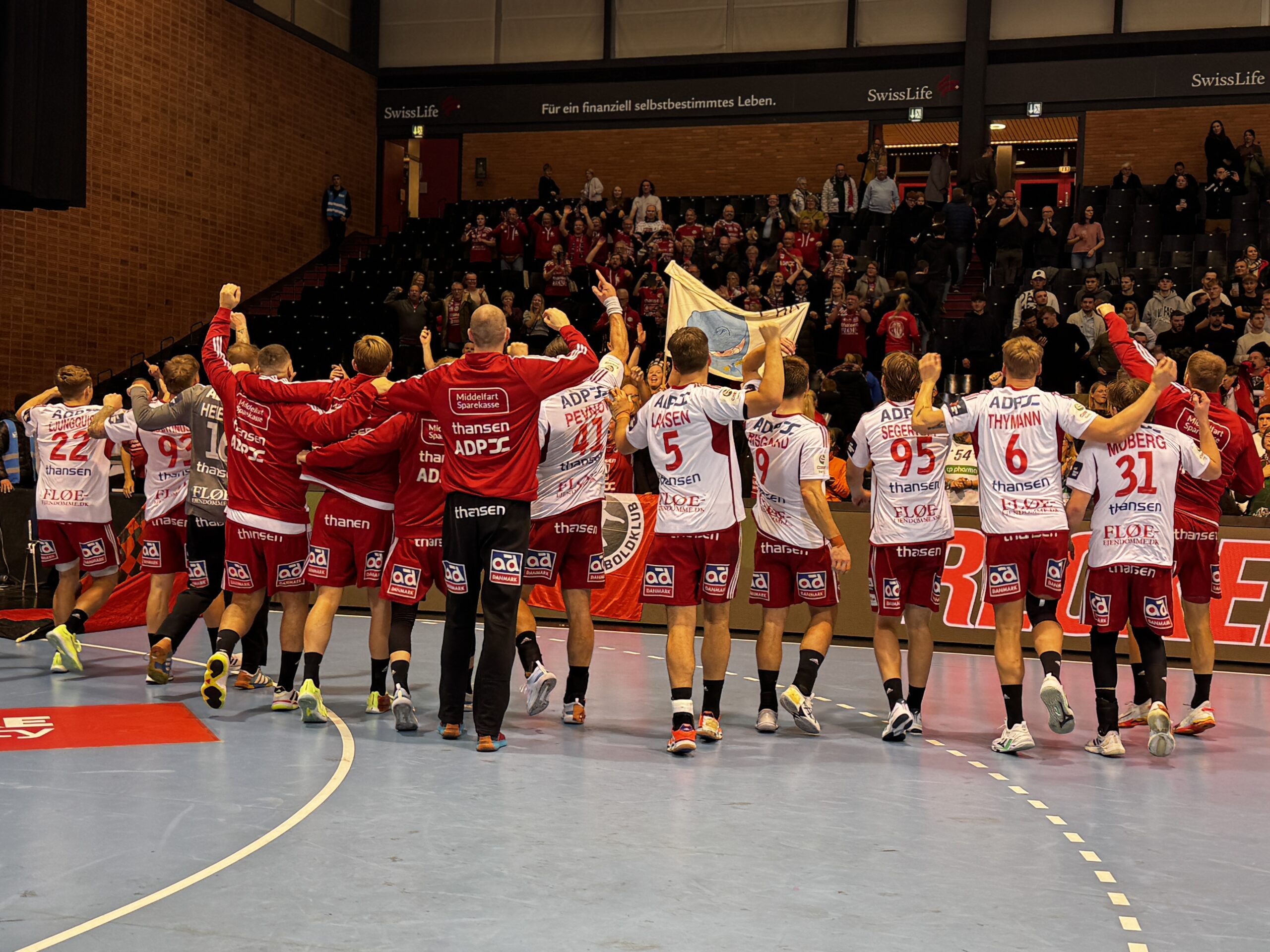 FHK rejser sig og tager sæsonens største sejr i Europa