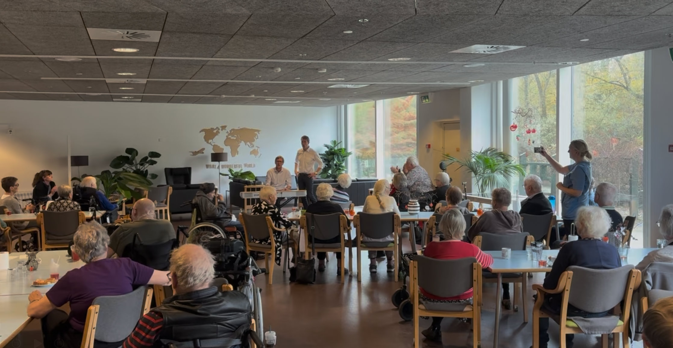 »Der kommer altid en sporvogn« – og denne gang standsede den på plejehjemmet