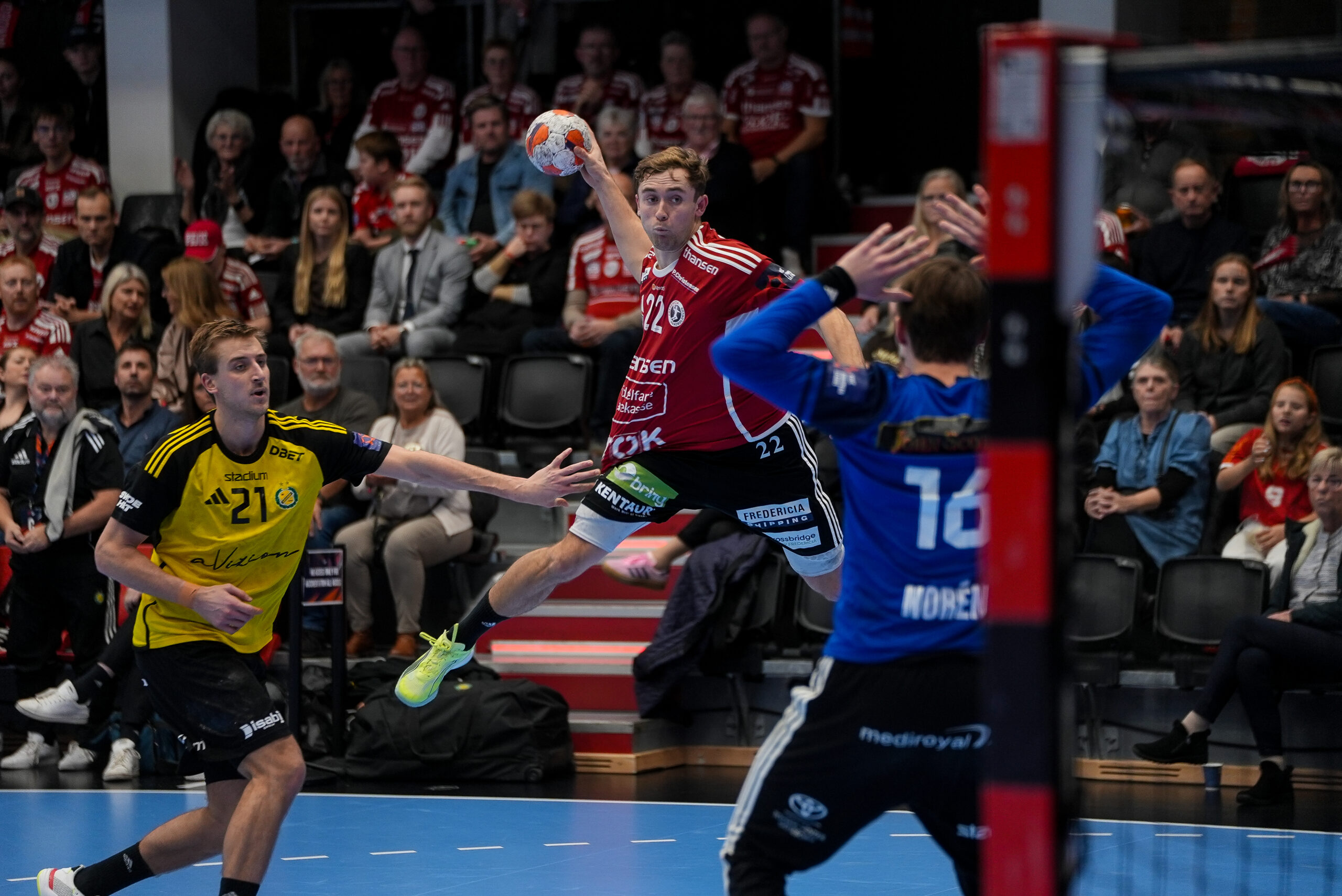 FHK falder sammen efter stærk åbning og taber klart til Sävehof