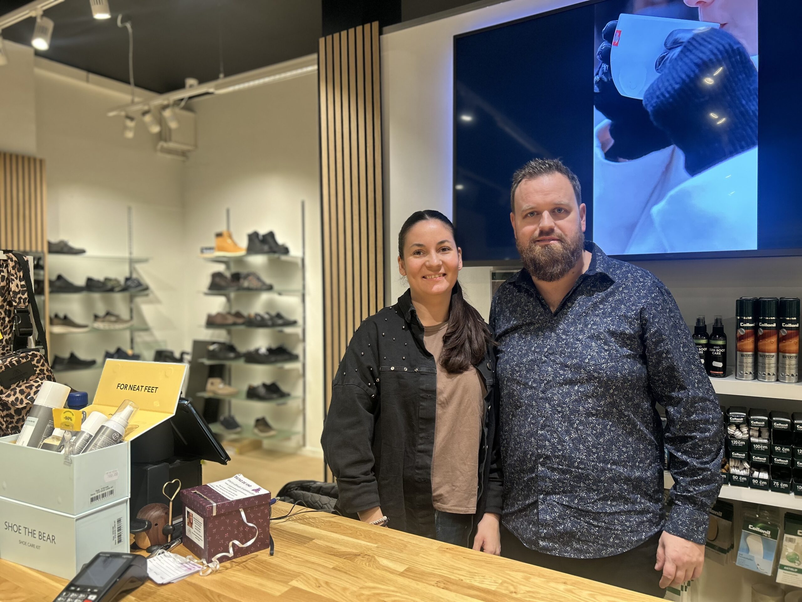 Låge 4: Skowolter og Skoskabet: Når en ny butik får sin første jul i Middelfart Låge 4: Skowolter og Skoskabet: Når en ny butik får sin første jul i Middelfart