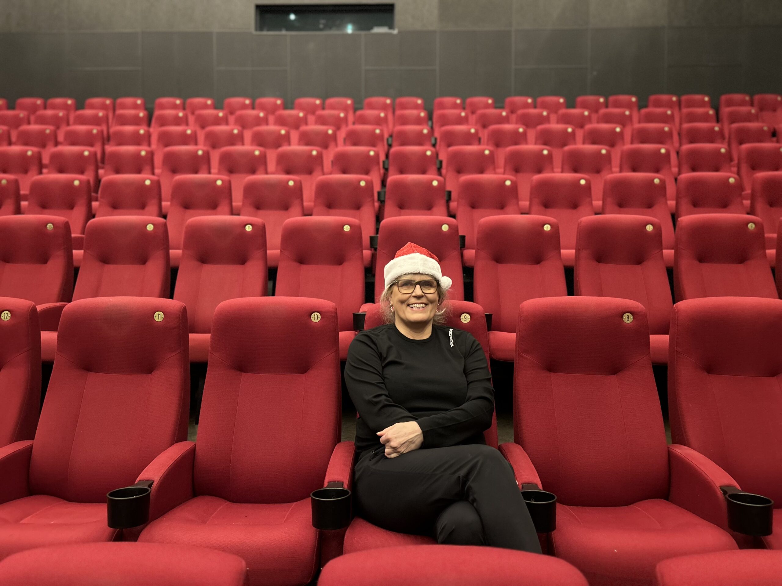 Låge 14: Panorama Biograferne: Film, decemberlys og en branche på vej tilbage Låge 14: Panorama Biograferne: Film, decemberlys og en branche på vej tilbage