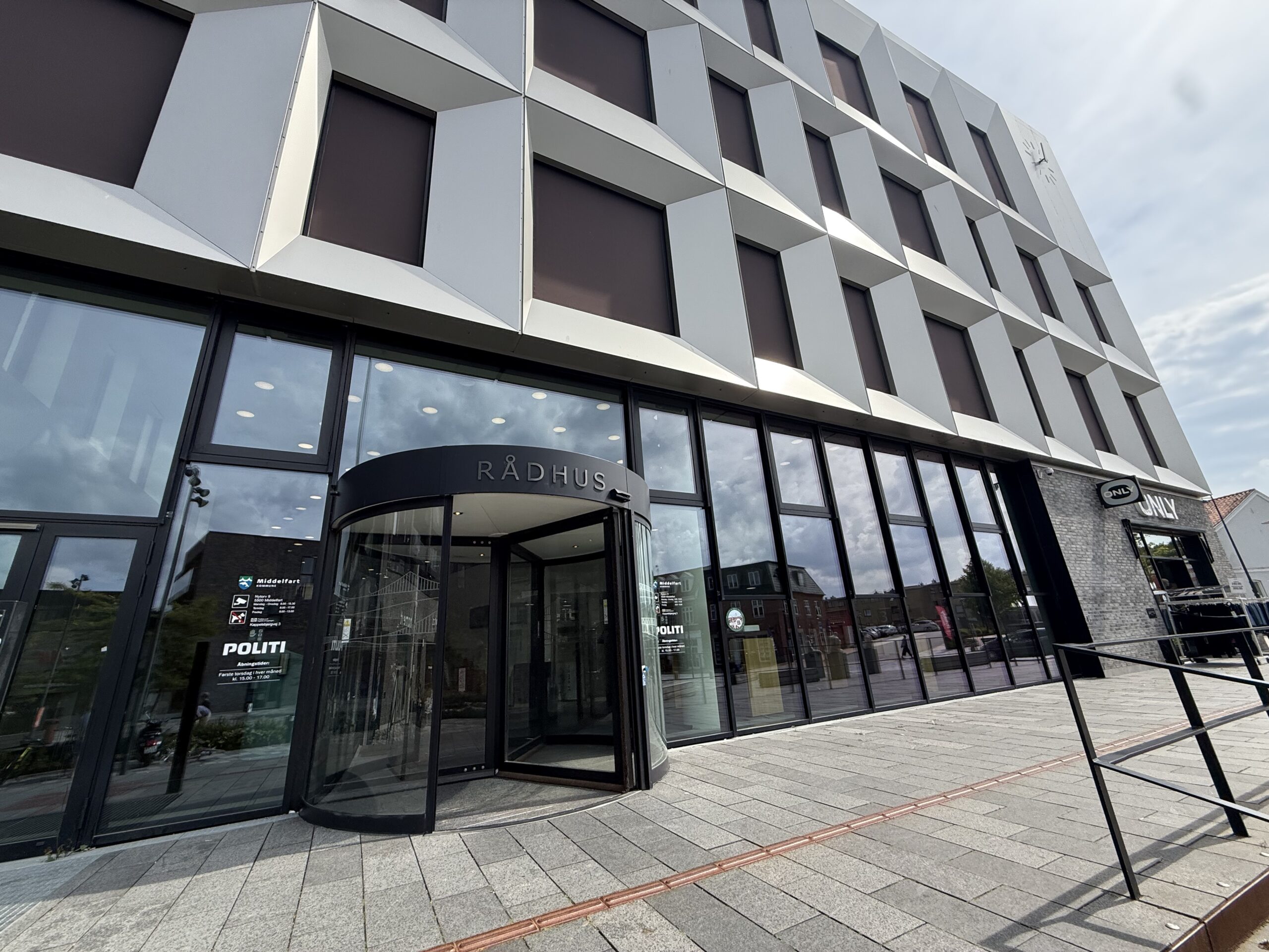 Leder: Når tåger bliver politik