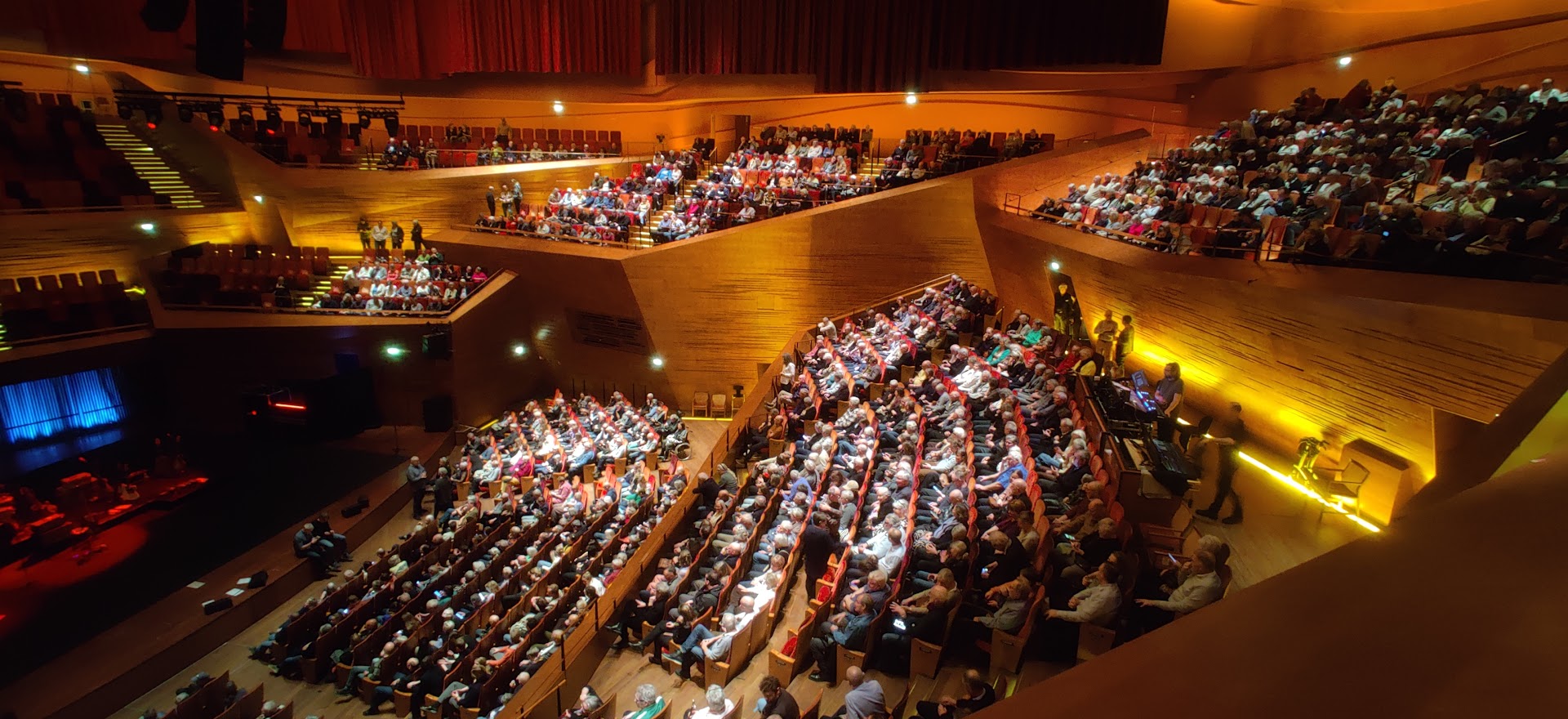 Brian Wilsons musik lever også i 2026 -En helstøbt hyldest i DR KoncertsalenAf Poul Rand Brian Wilsons musik lever også i 2026 -En helstøbt hyldest i DR KoncertsalenAf Poul Rand