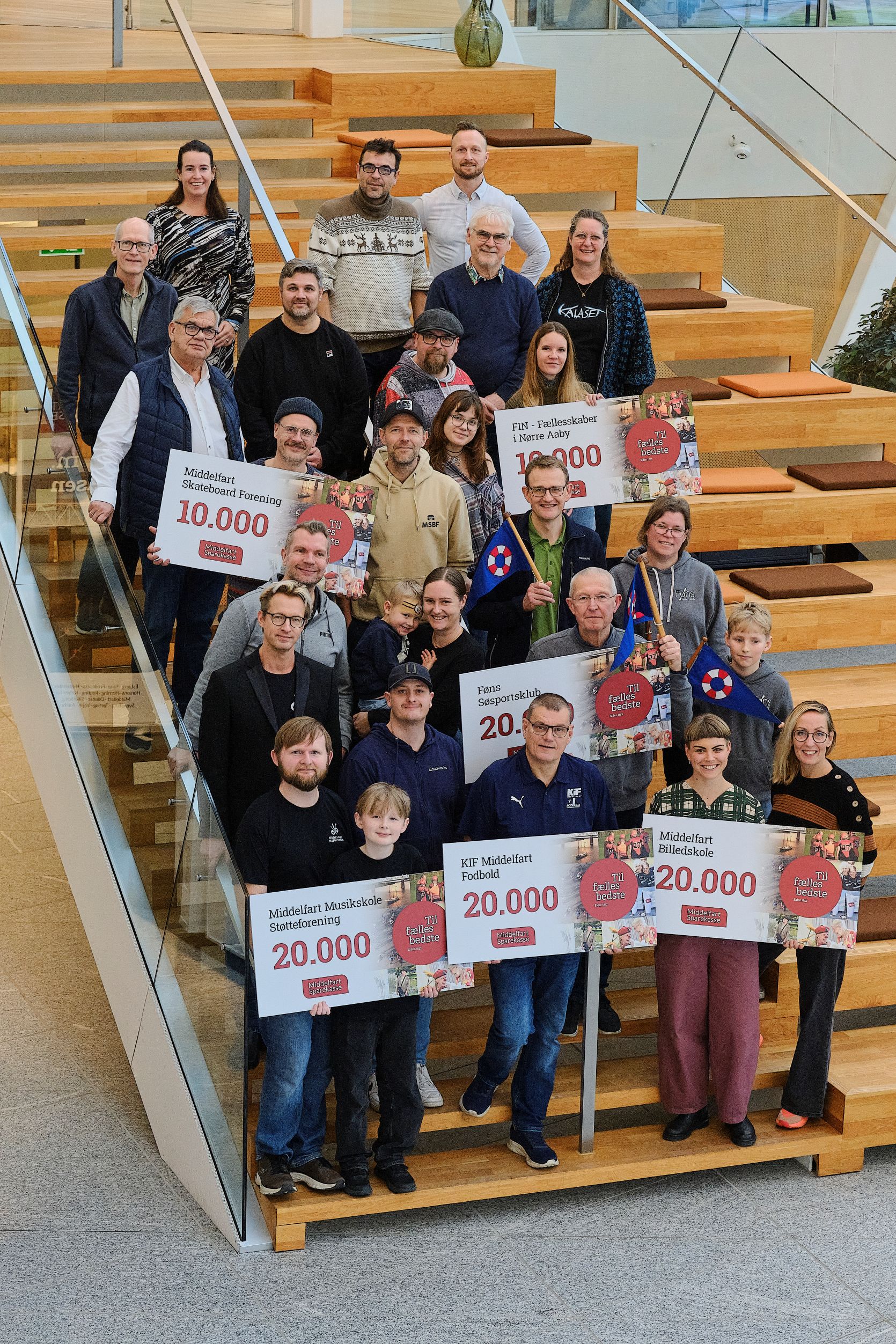 Middelfart Sparekasse deler penge ud til lokale fællesskaber
