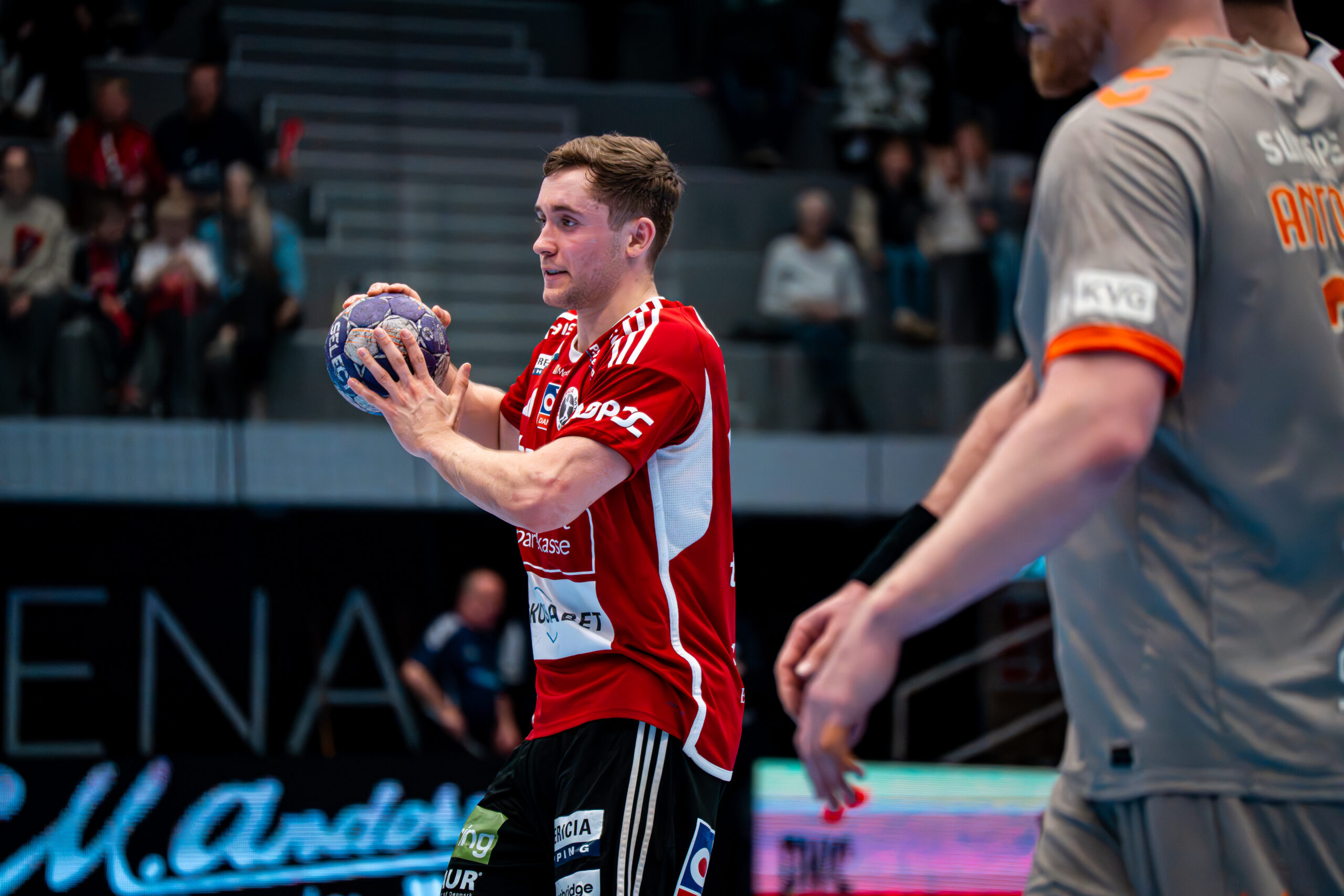 Svensker spillede uvant hovedrolle for FHK