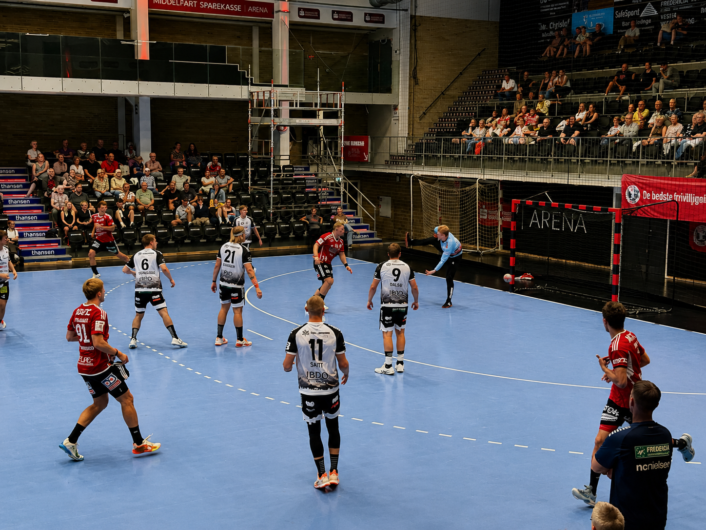 Cheftræner Madsen fik en debut med maksimal medvind i FHK-målfest mod Skive Cheftræner Madsen fik en debut med maksimal medvind i FHK-målfest mod Skive