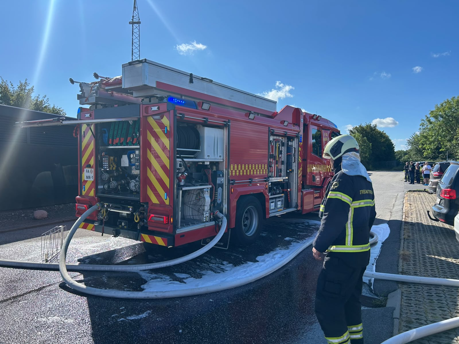 Brand i silo på Entreprenørvej – brandvæsnet ser ud til at have kontrol