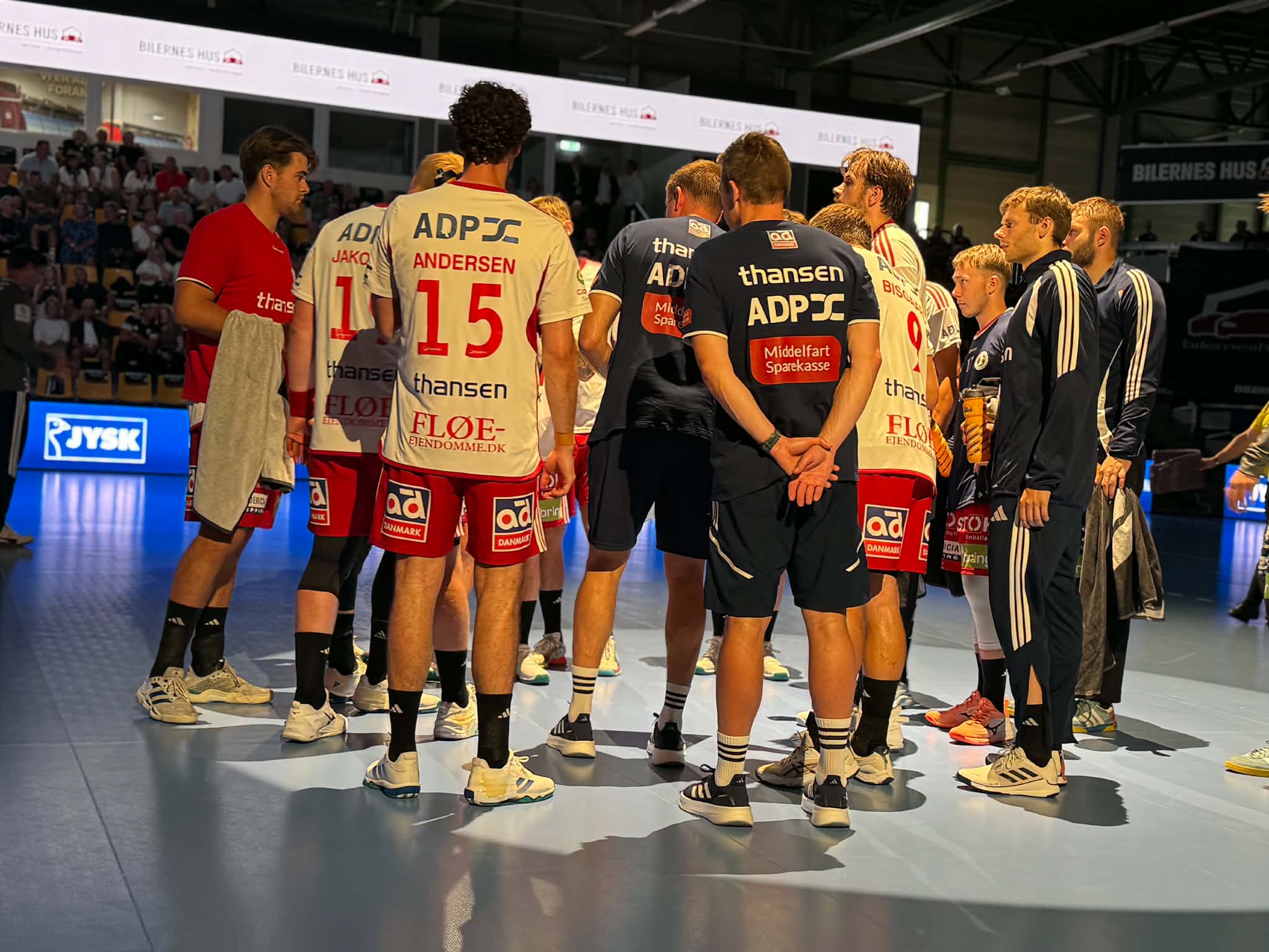 Pinlig generalprøve i Silkeborg: FHK overskyllet i historisk mareridts-halvleg – men viste tænder i genrejsningen Pinlig generalprøve i Silkeborg: FHK overskyllet i historisk mareridts-halvleg – men viste tænder i genrejsningen