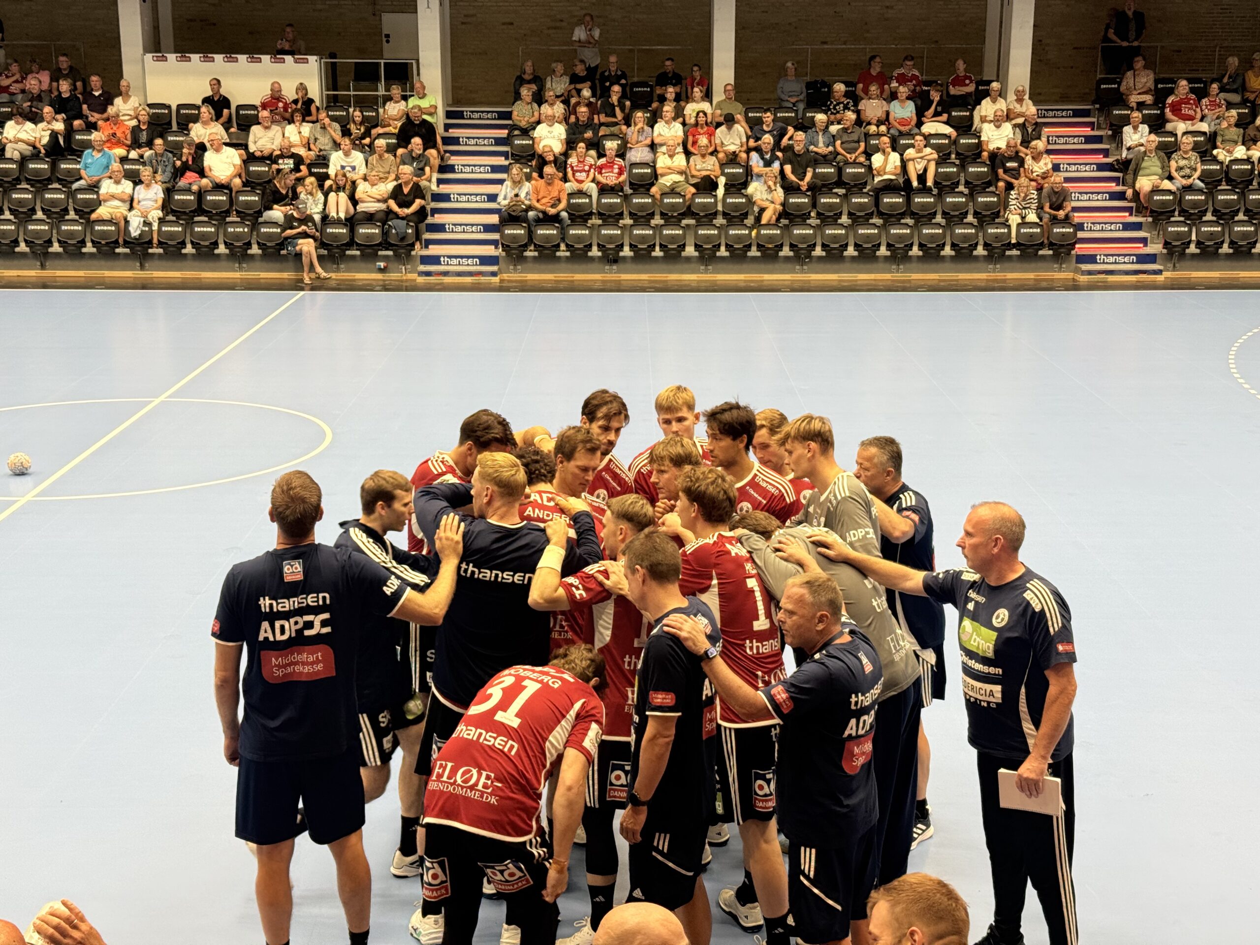 LIVE: FHK tester formen mod Ribe-Esbjerg i Middelfart Sparekasse ARENA