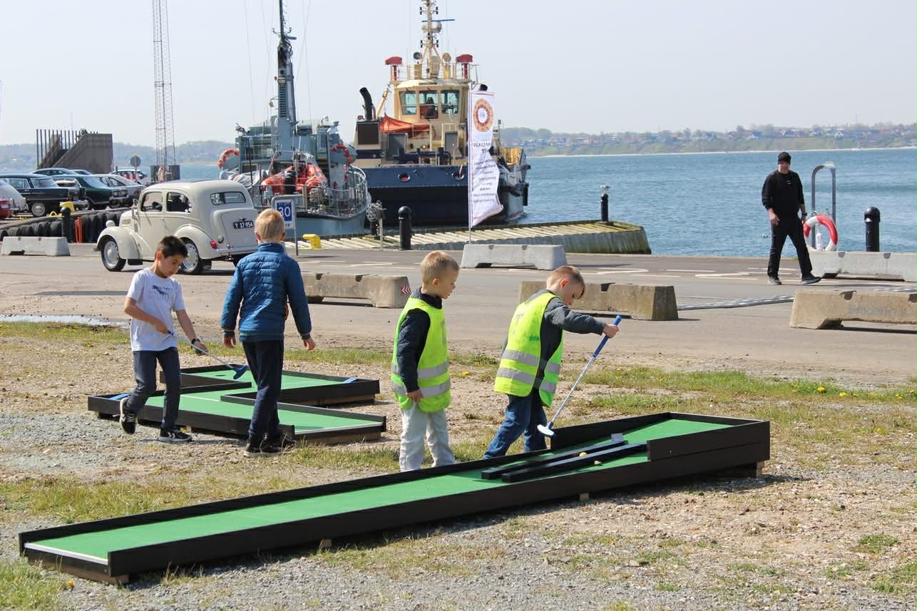 Havnens Oase åbner igen: Gratis minigolf og mooncars ved Lillebælt Havnens Oase åbner igen: Gratis minigolf og mooncars ved Lillebælt