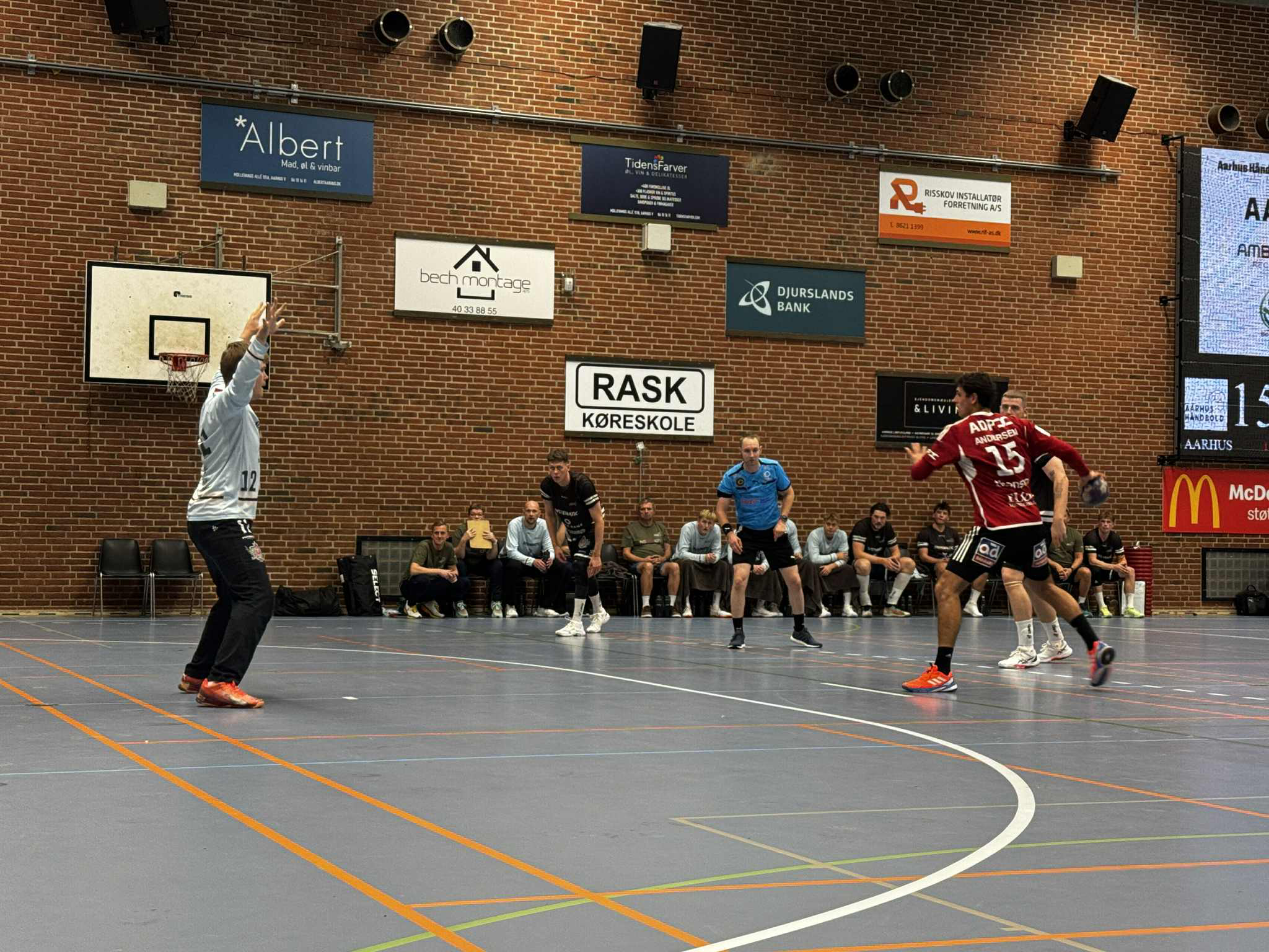 FHK røg ud af pokalen efter dramatisk aften i Skæringhallen