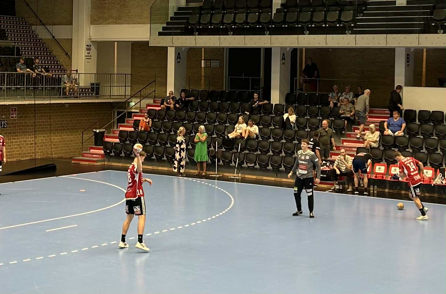 Unge Malthe Hejsel mærker forventningsglæden før sæsonstart: »Jeg vil bide mig mere fast«