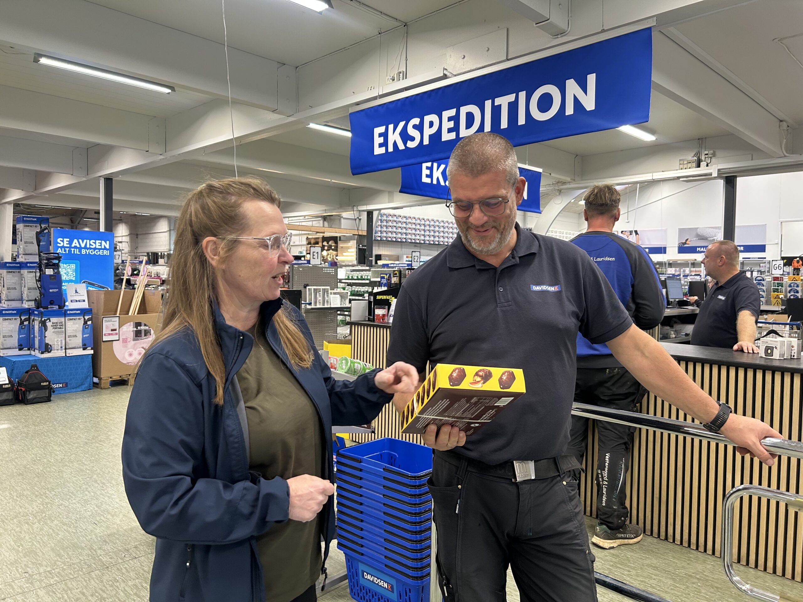 Torsdagstur med kakao-pitstop: Cykelpiloter og demensramte ruller gennem Fredericia