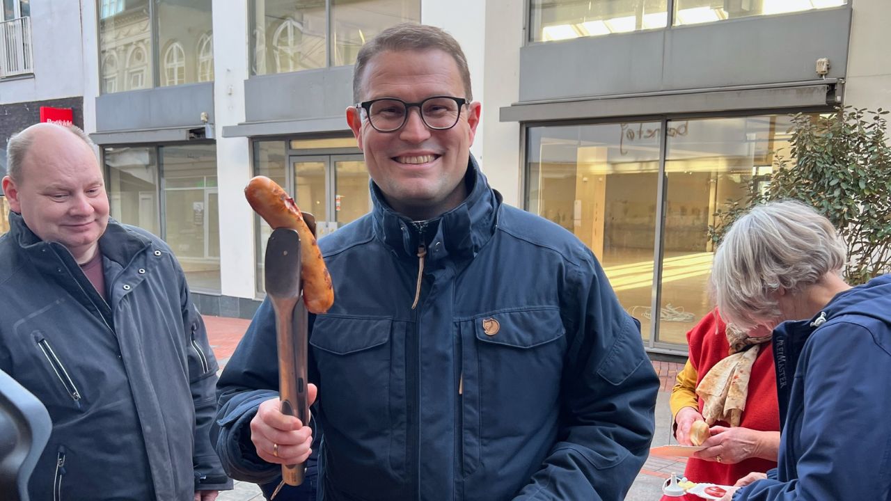 Valgkampen i gang i Kolding – Socialdemokratiet åbner valgbutik i gågaden Valgkampen i gang i Kolding – Socialdemokratiet åbner valgbutik i gågaden