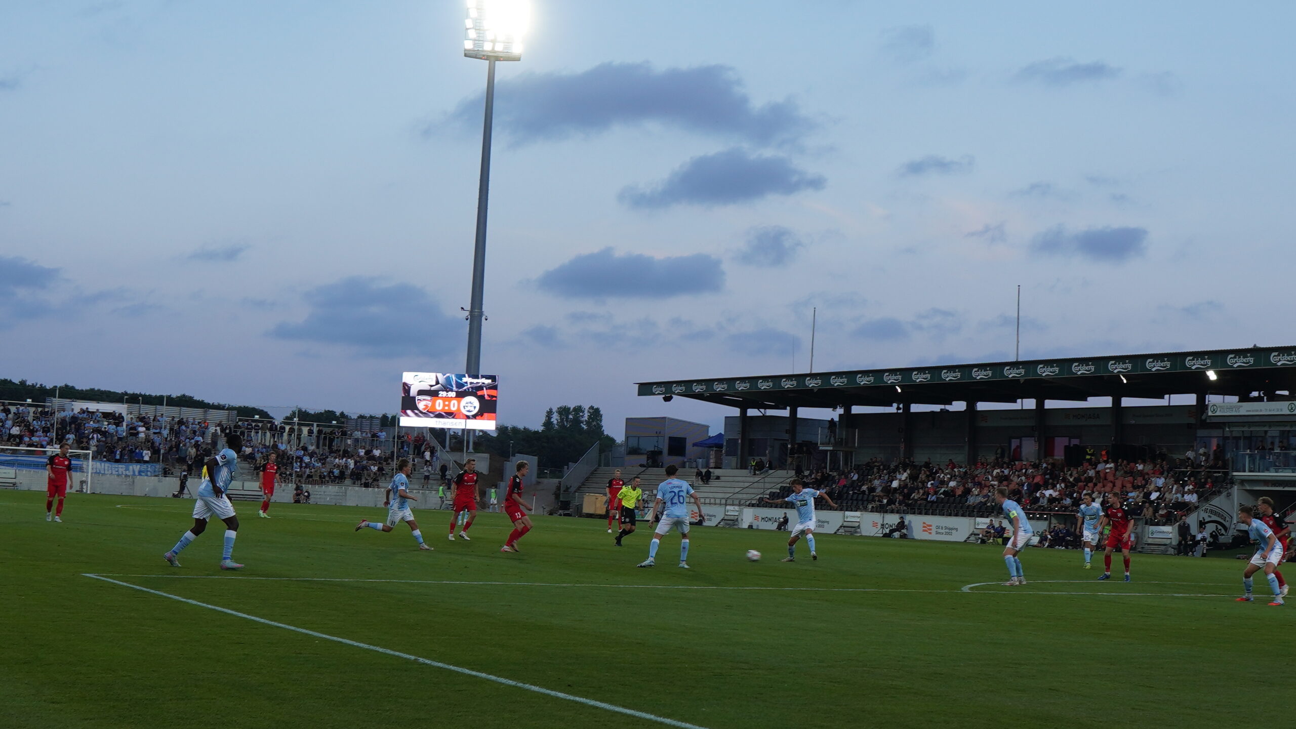 Cheftræneren efter dramatisk sejr: Det havde været at tabe to point, hvis vi ikke havde vundet
