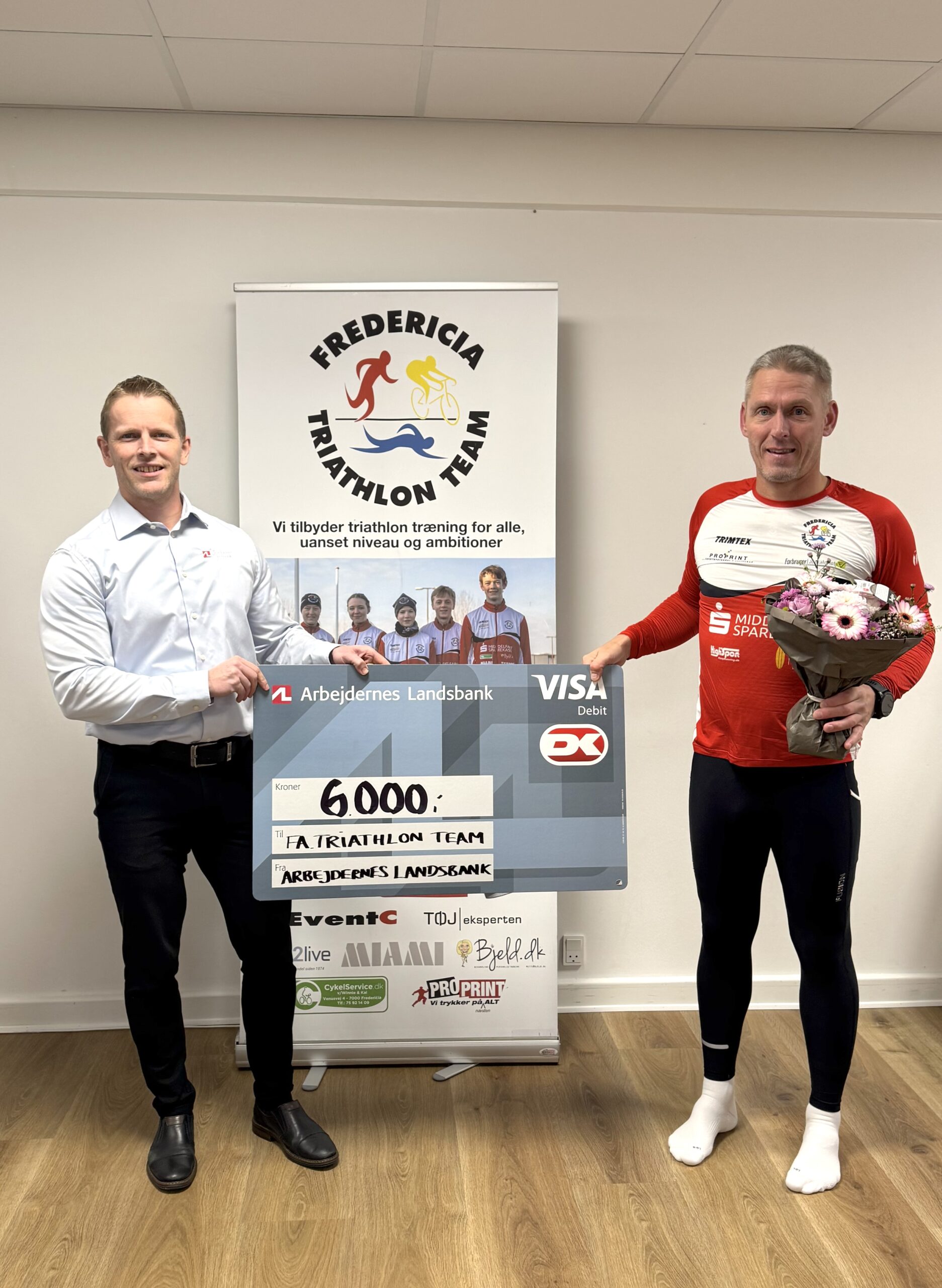 Lokal triathlon-ildsjæl hædret med anerkendelsespræmie Lokal triathlon-ildsjæl hædret med anerkendelsespræmie