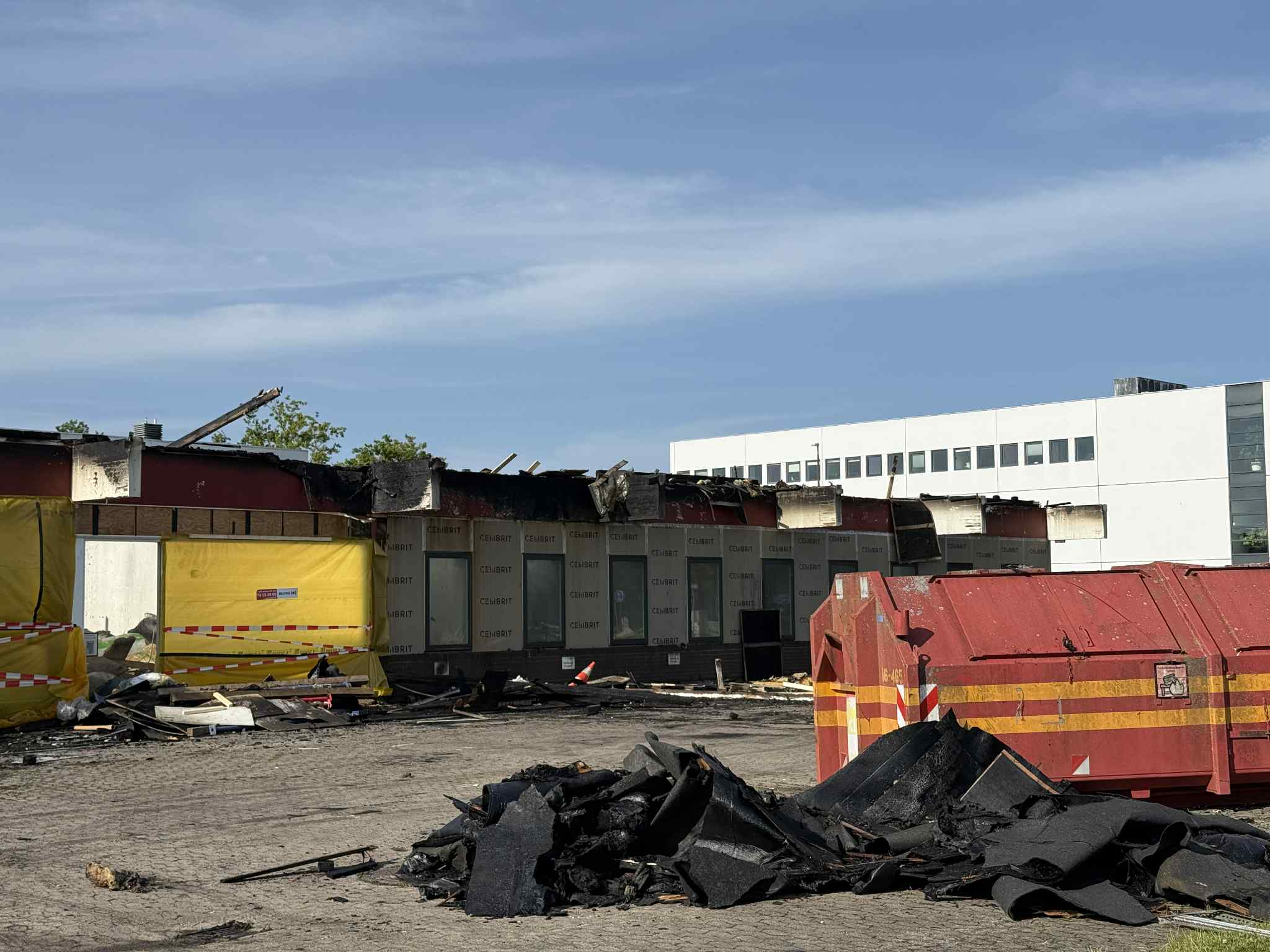 Dagen derpå ved Falck-stationen: »Muligvis opstået under renovering« Dagen derpå ved Falck-stationen: »Muligvis opstået under renovering«