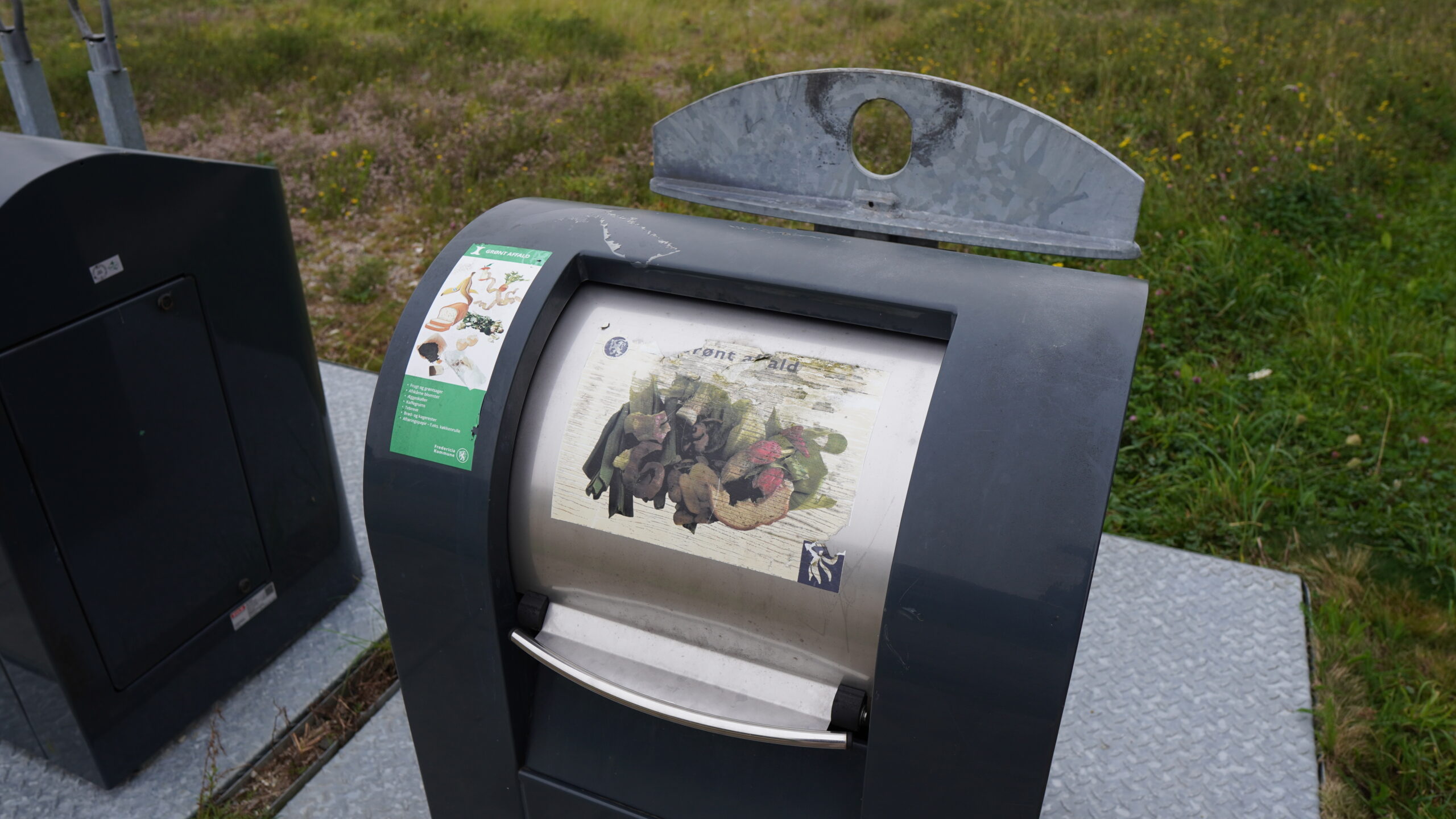 Skraldebilen bliver legeplads når Redux inviterer indenfor Skraldebilen bliver legeplads når Redux inviterer indenfor