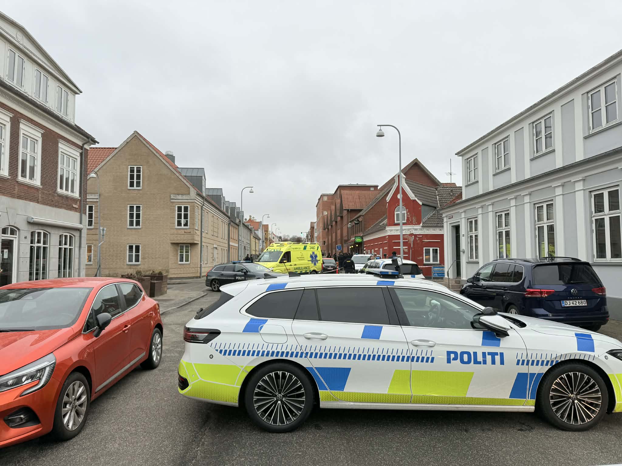 Politiet afspærrer Vendersgade i Fredericia – borgere bedes finde alternative ruter Politiet afspærrer Vendersgade i Fredericia – borgere bedes finde alternative ruter