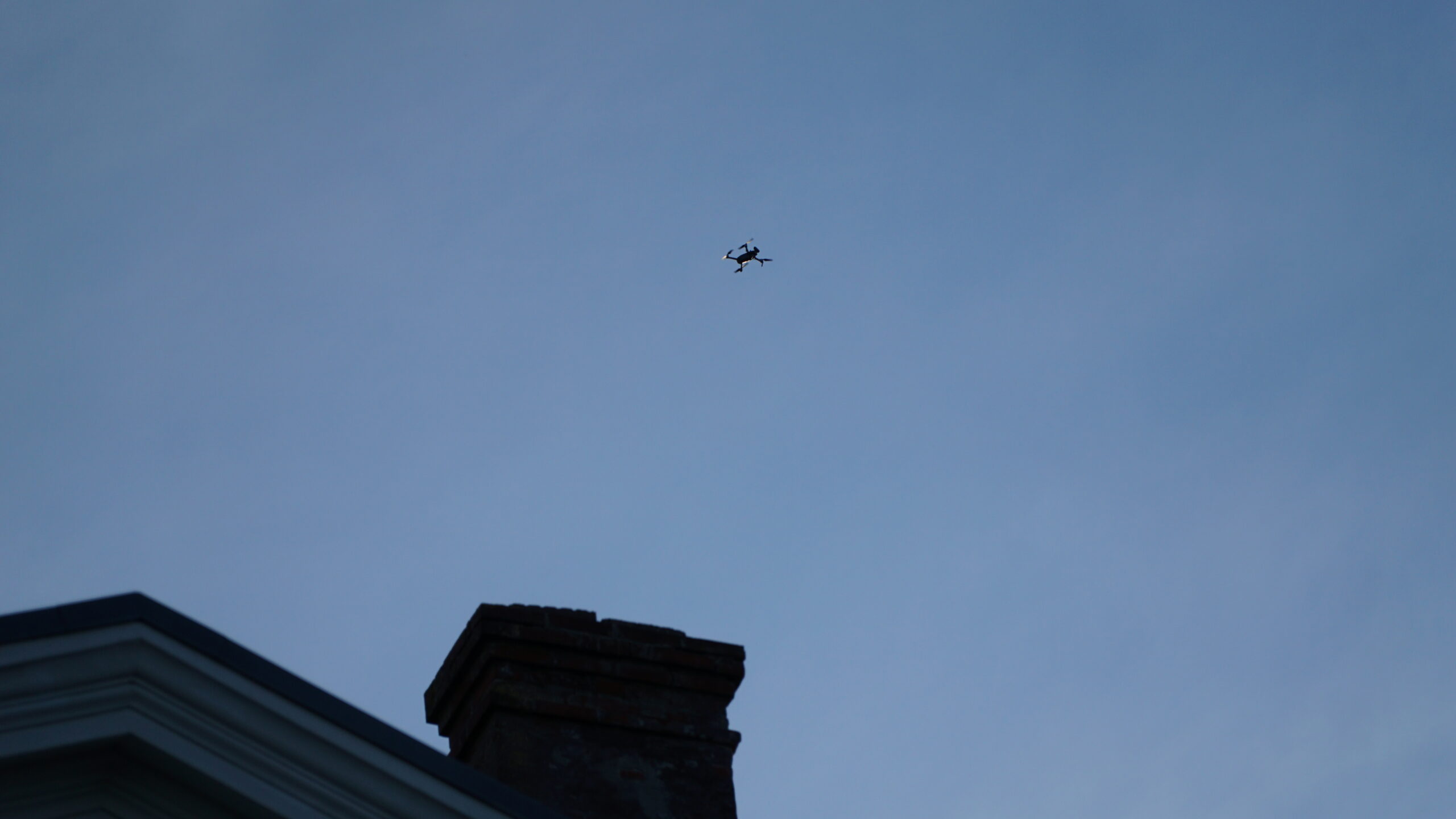 Droner, regler og temperament – en lokal episode satte gang i en større debat