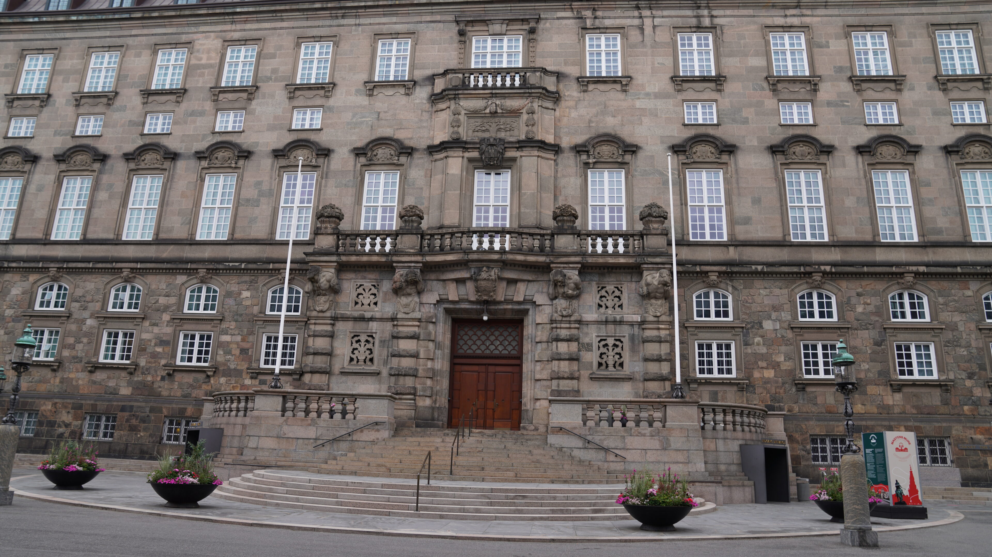 Valgaftenen på Christiansborg 2026 – 1. akt – iscenesættelsen