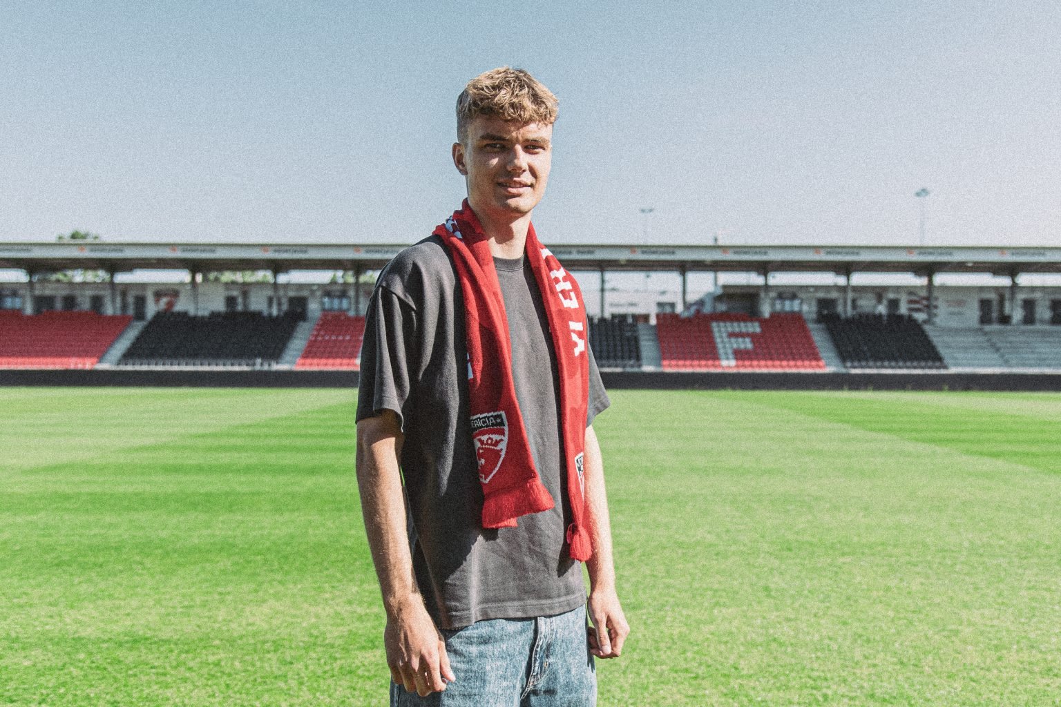 FC Fredericia sikrer sig ung forsvarsprofil på lang aftale