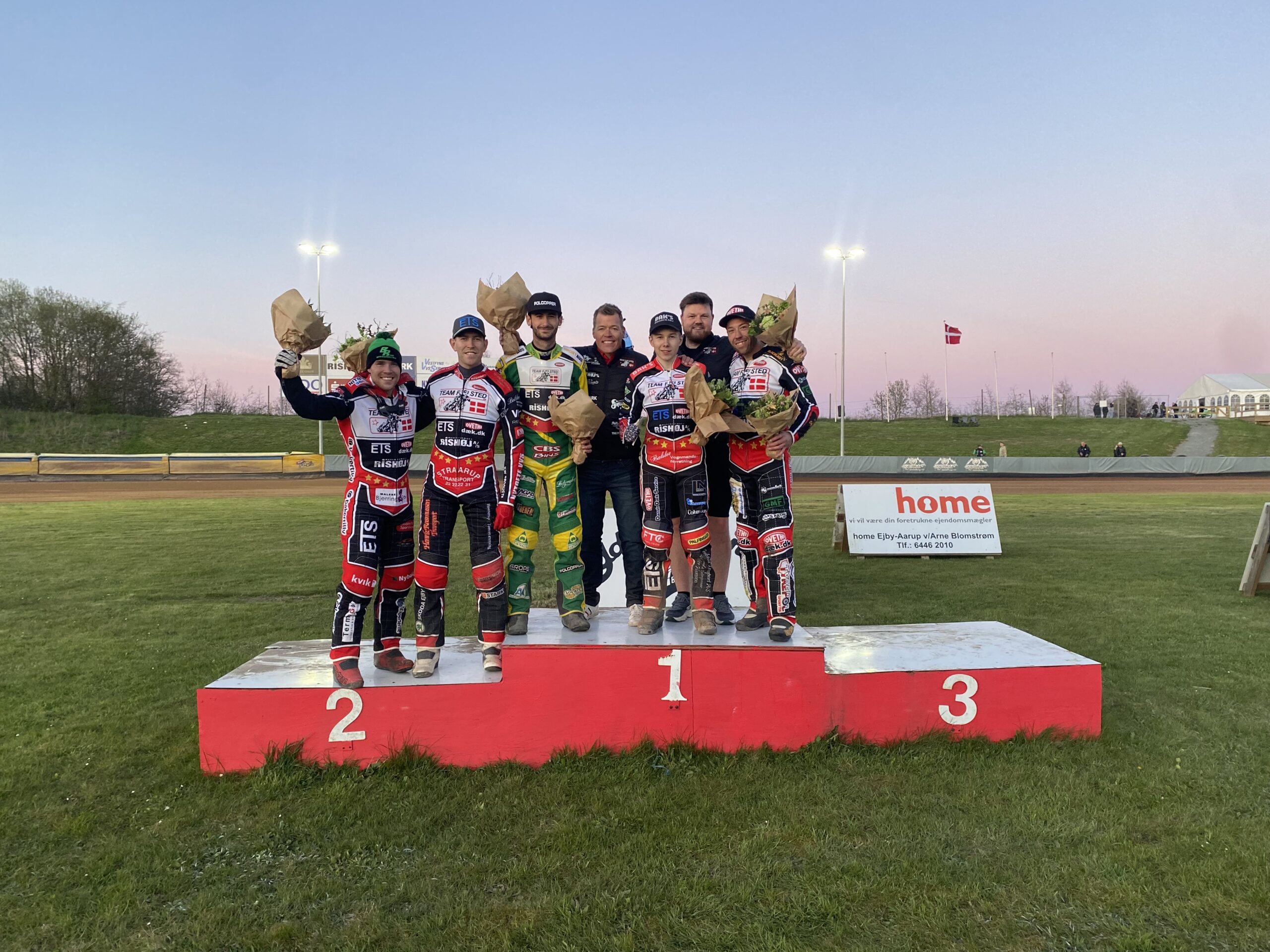 Drømmestart for Team Fjelsted: Sejr i sæsonpremieren foran 1.842 tilskuere