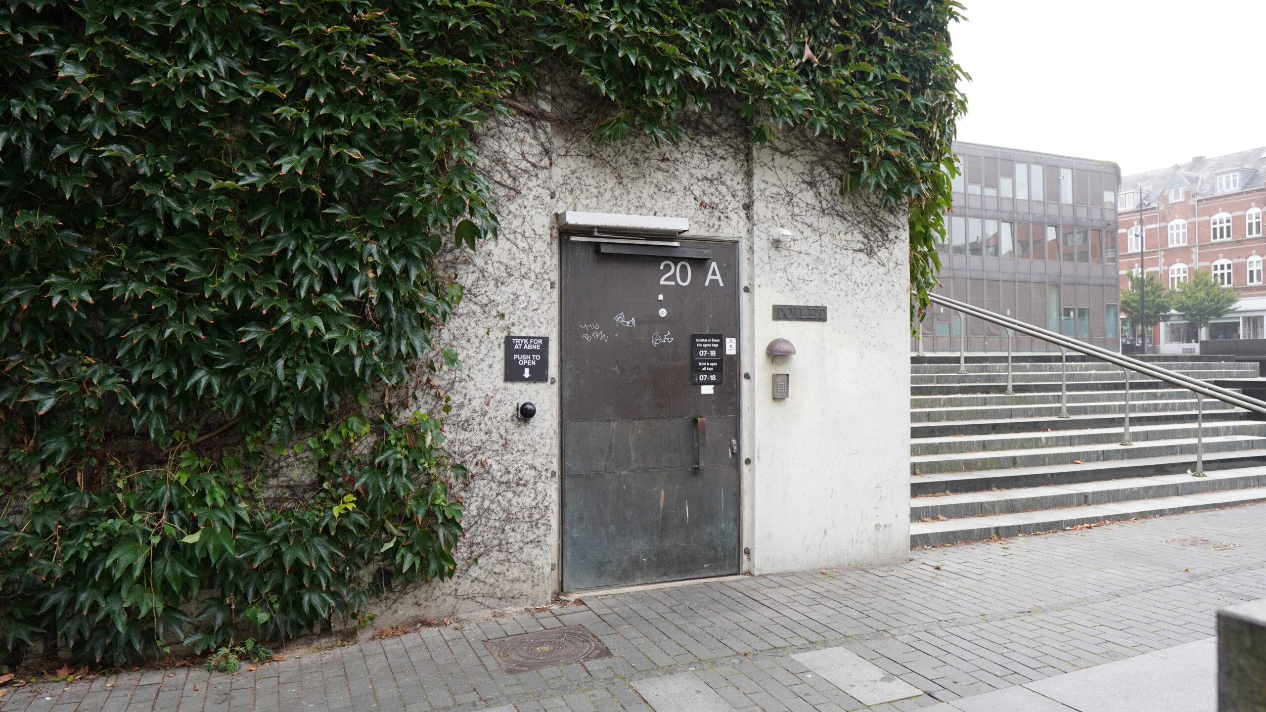 Man tror det er løgn Man tror det er løgn