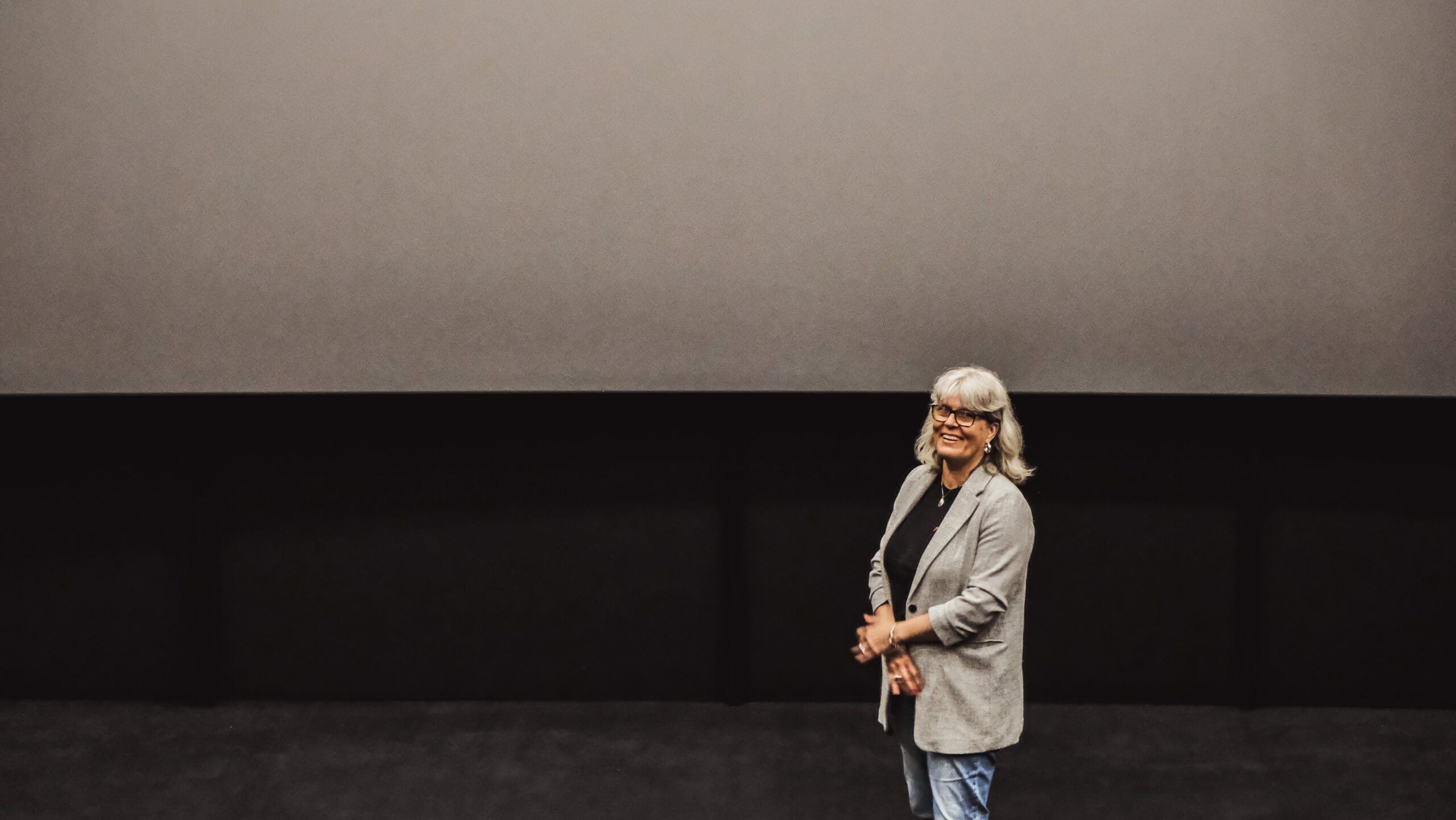 Premiere i Panorama: Romantisk trekantsdrama med Dakota Johnson, Chris Evans og Pedro Pascal