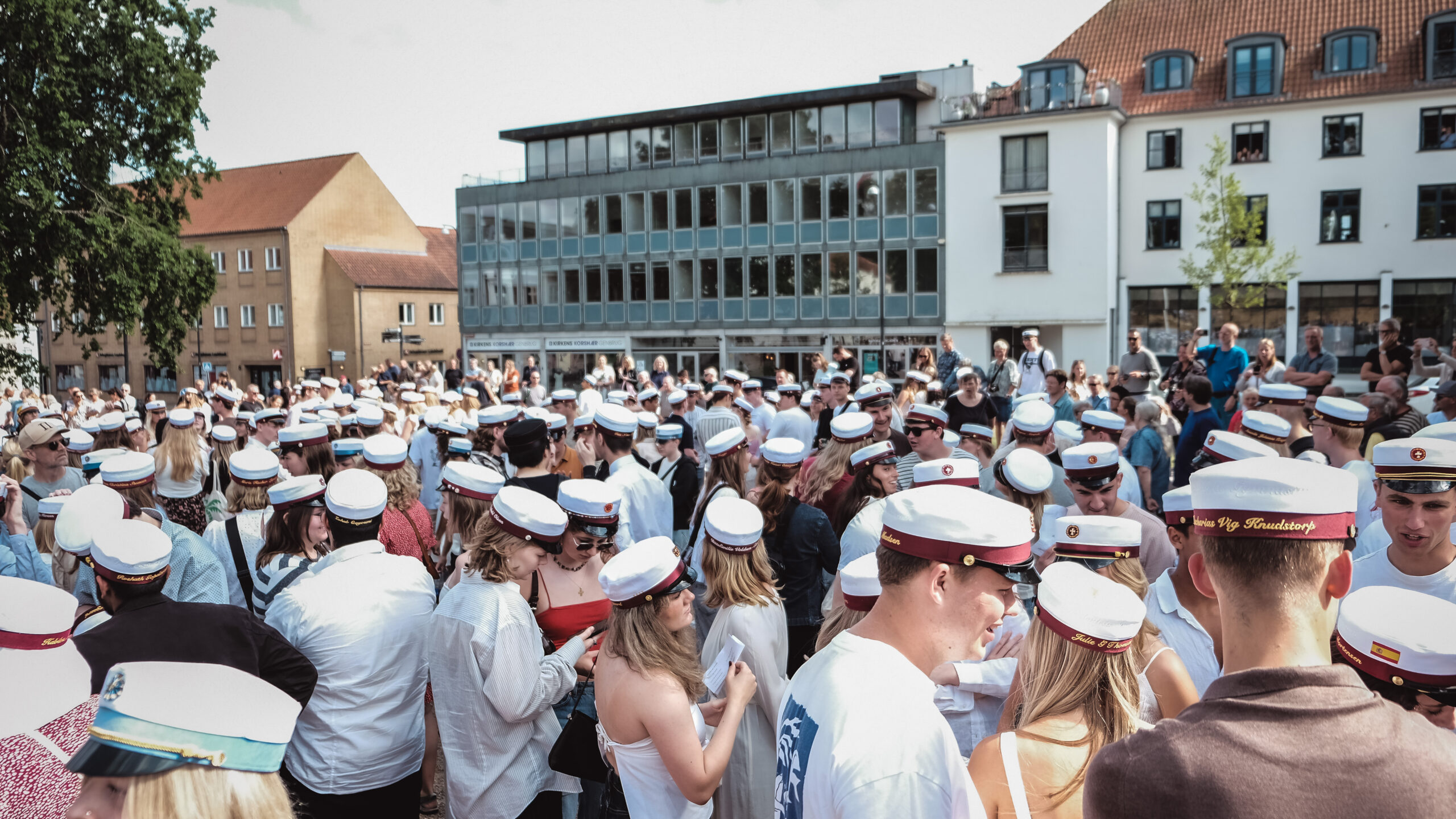 10. klasse afskaffes og karakterkrav hæves