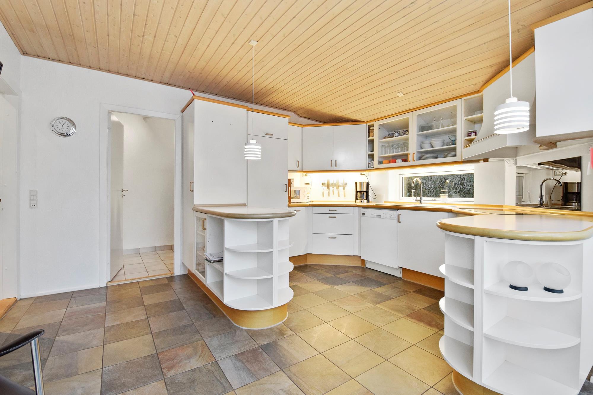 Lønudviklingen løber fra boligpriserne i mange kommuner Lønudviklingen løber fra boligpriserne i mange kommuner