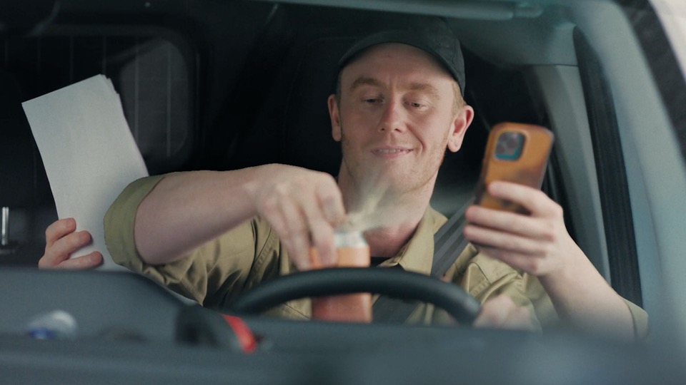 Livsfarlig uopmærksomhed: Ny kampagne skal stoppe ulykker med varebiler