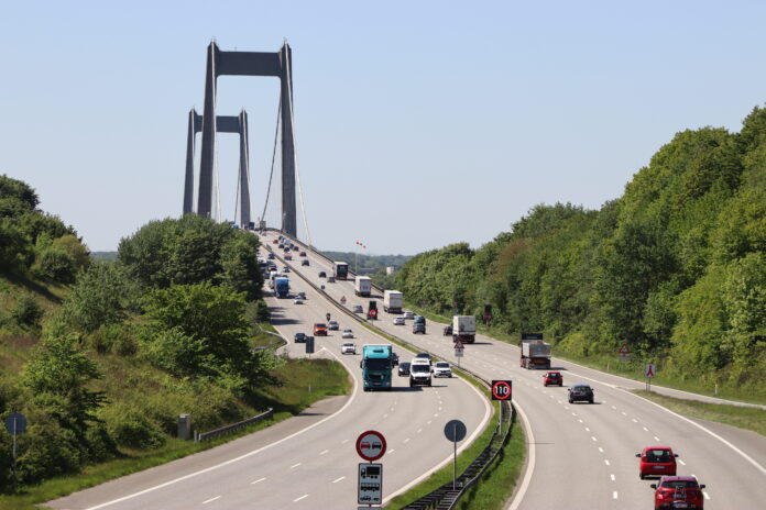 travl motorvej bro mod fredericia