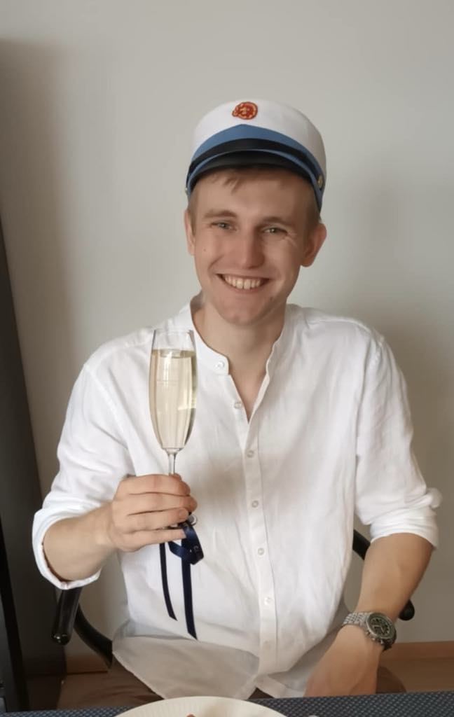 21-årige Noah gik fra skoletræt til et af landets højeste gennemsnit: »Jeg tog det stille og roligt«