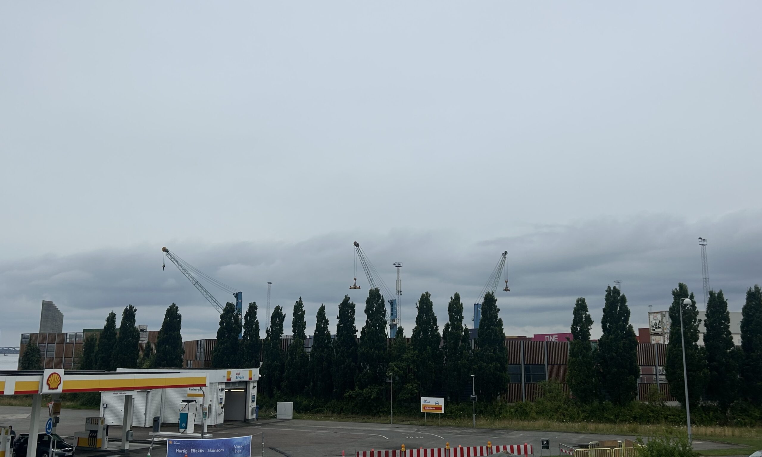 DMI skærper vejret yderligere – Fredericia, Middelfart, Kolding og Vejle omfattet af »meget farligt vejr« DMI skærper vejret yderligere – Fredericia, Middelfart, Kolding og Vejle omfattet af »meget farligt vejr«