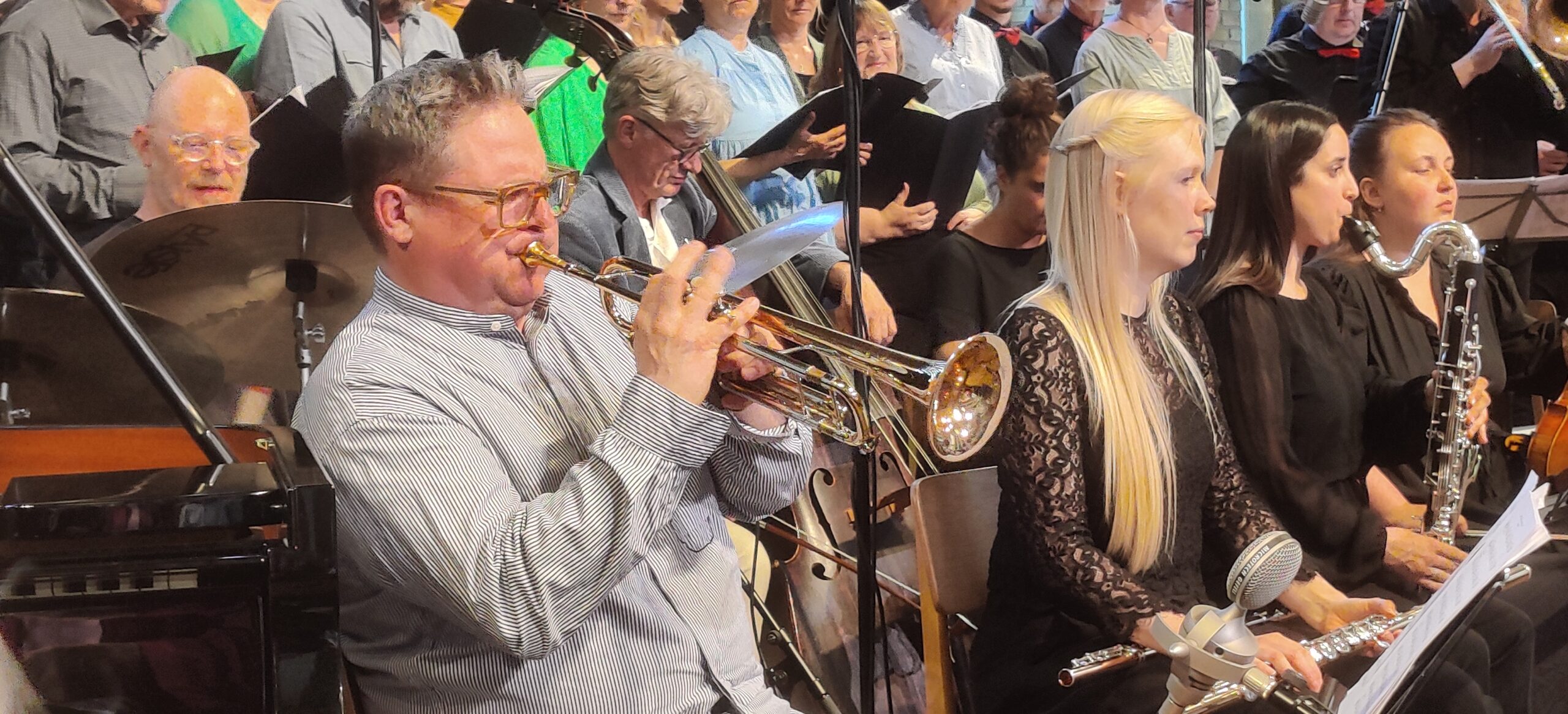 Gal eller genial? Et musikalsk trafikuheld i bakgear Gal eller genial? Et musikalsk trafikuheld i bakgear