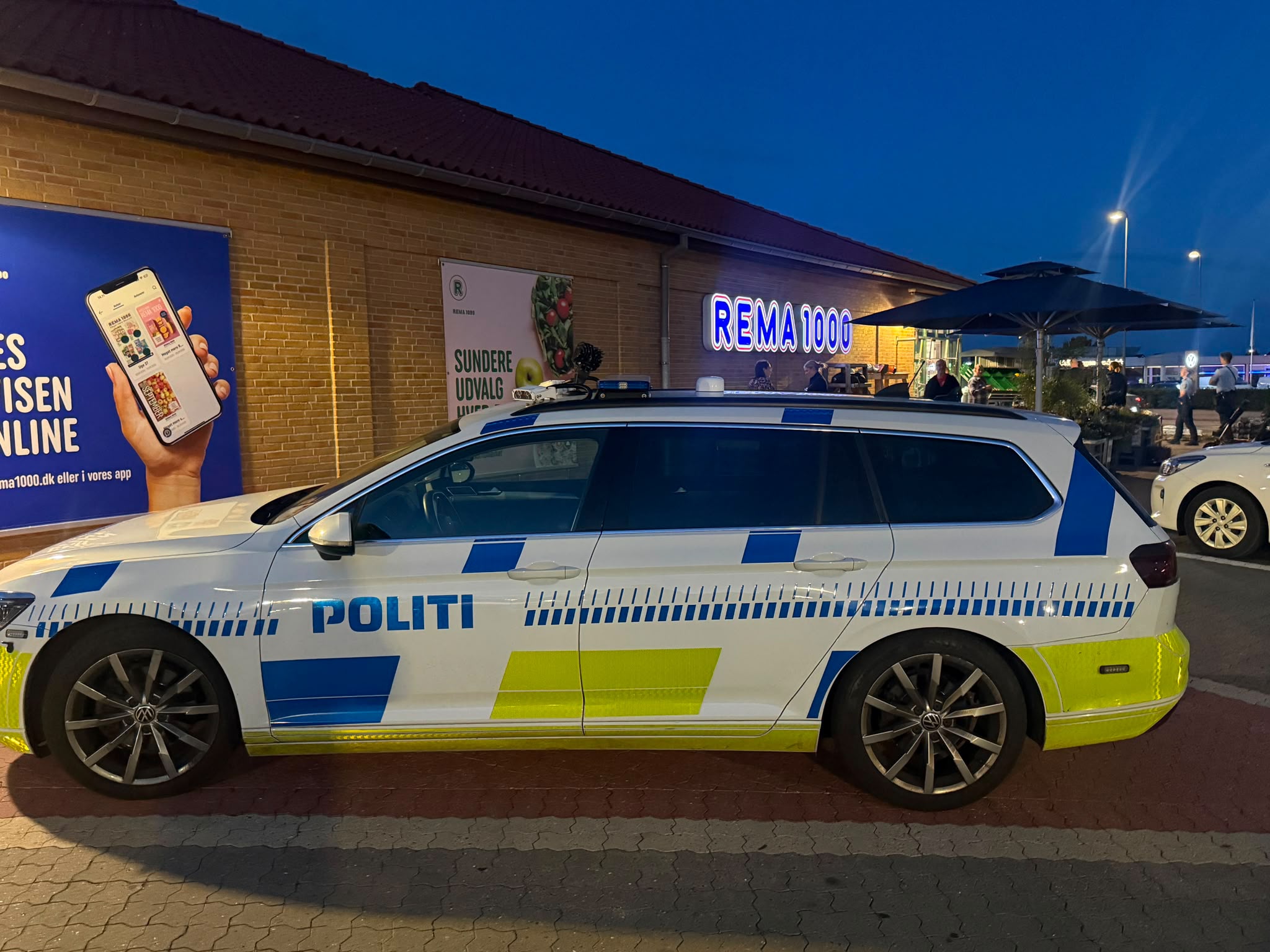 Bevæbnet med kniv: Røver slog til mod lokal forretning