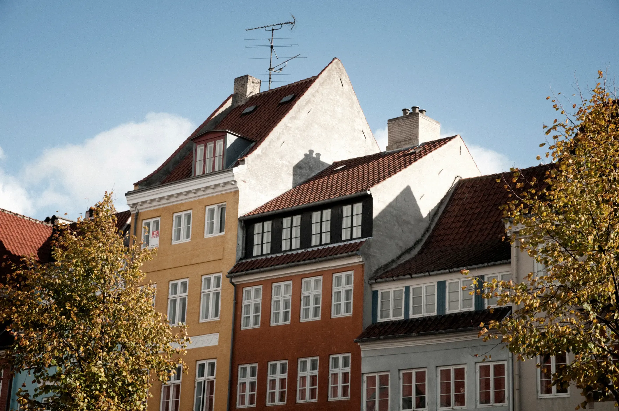 Elafgiften sænkes markant og giver flere penge i hverdagen Elafgiften sænkes markant og giver flere penge i hverdagen