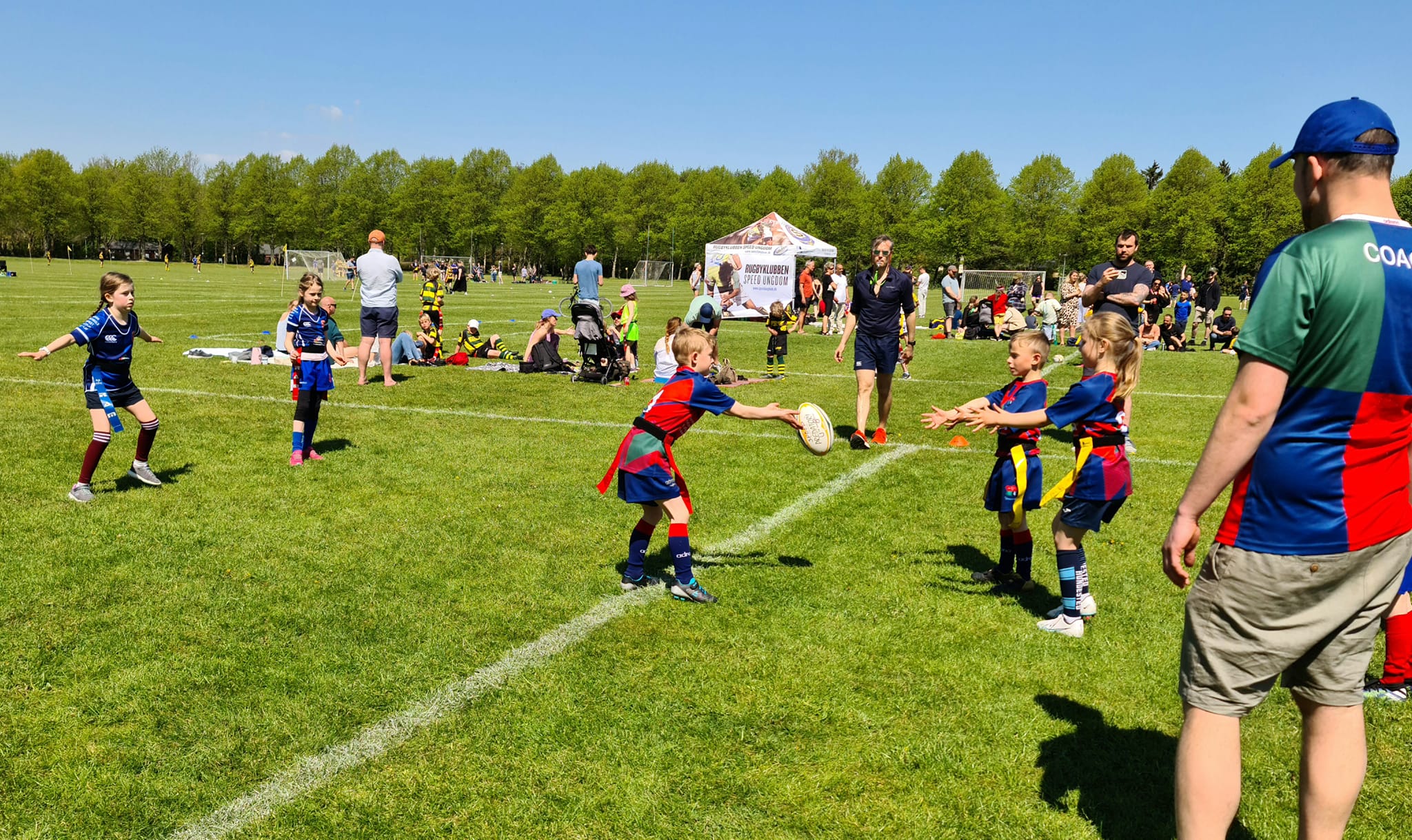 Ung rugbytur mod øst med store forventninger